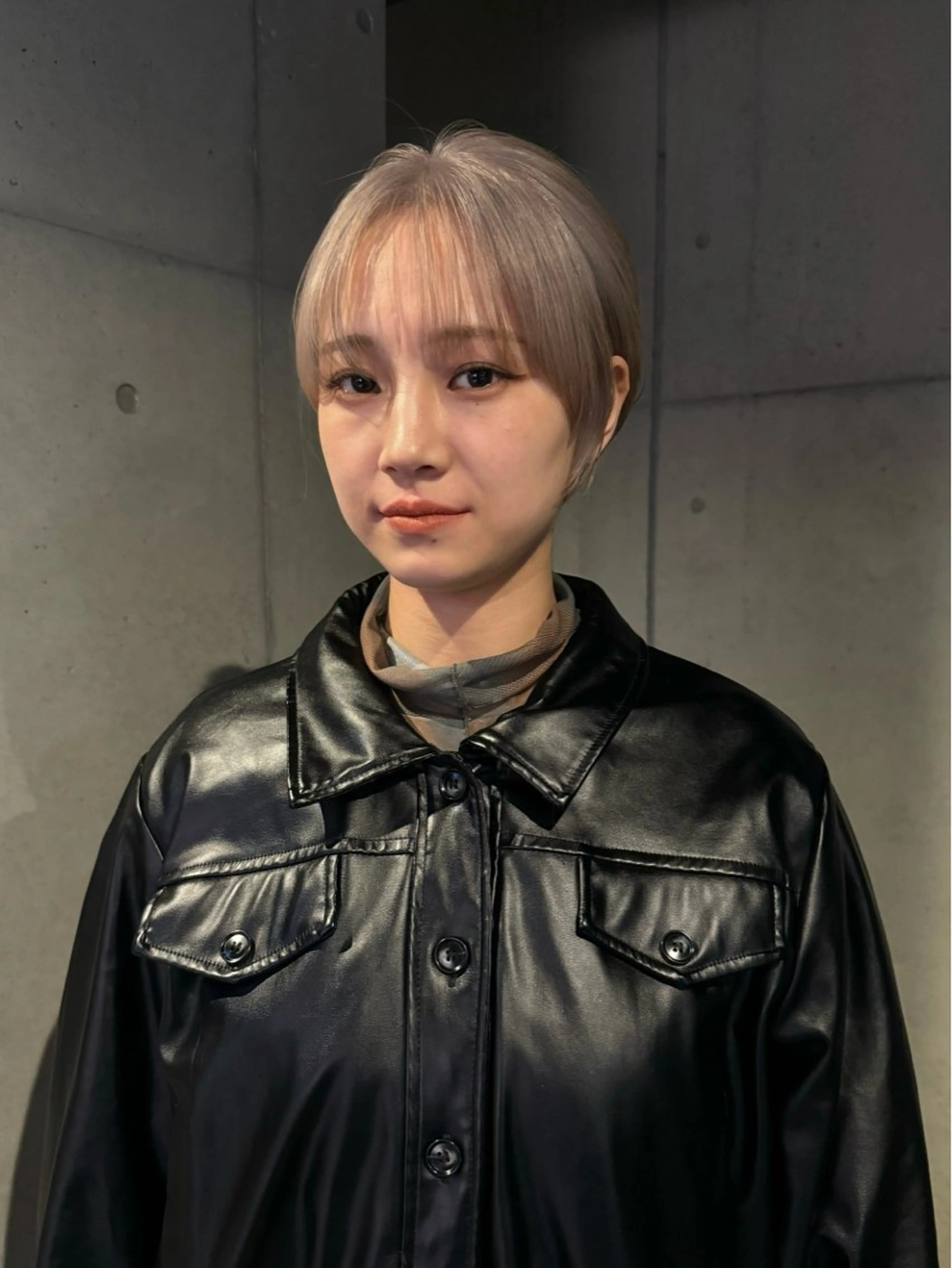 ショート カラー カット ヘアカラー トリートメント ハイトーン/レイヤー だいちのヘアスタイル