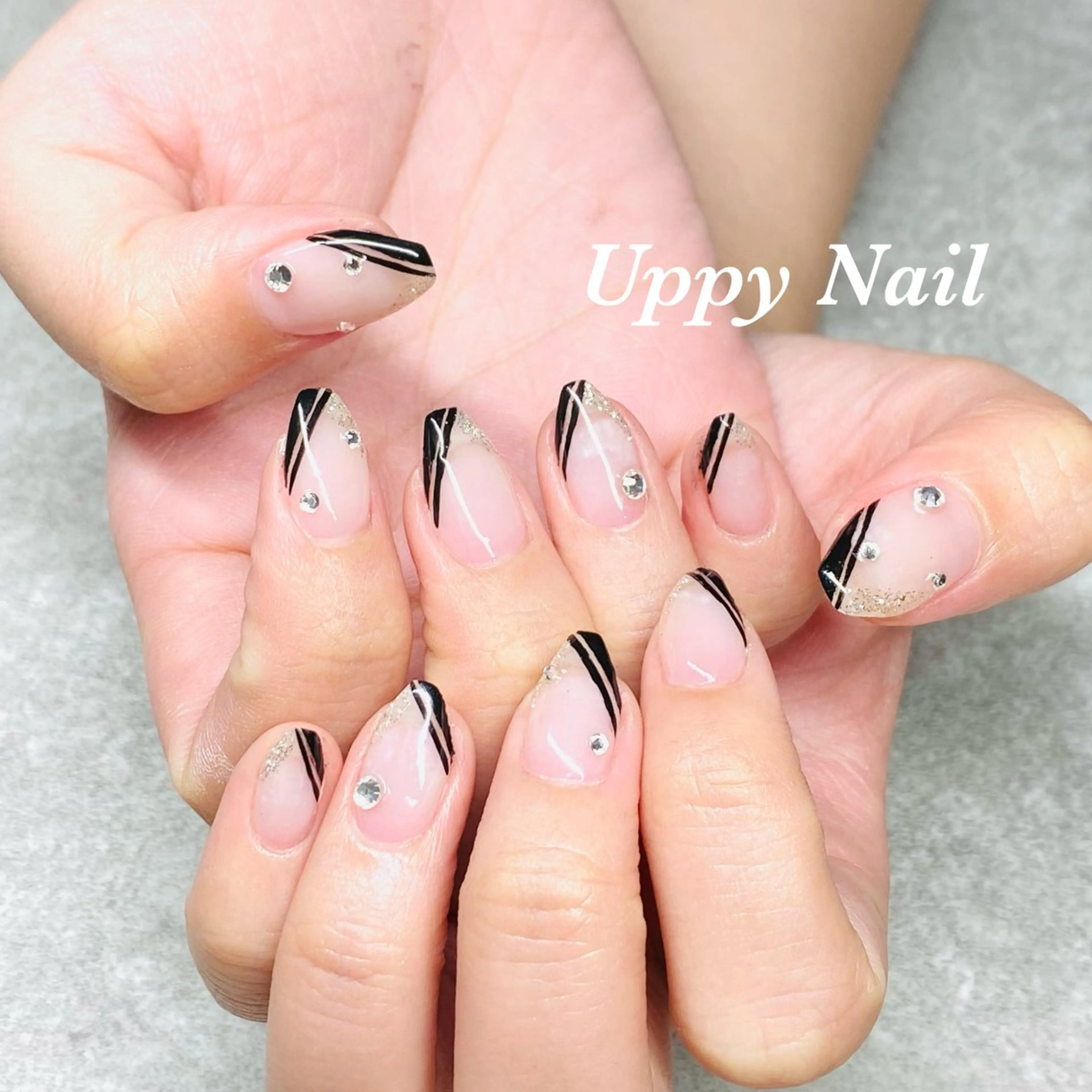 ネイル フレンチネイル ハンドネイル Uppy Nail ukyoのネイルデザイン