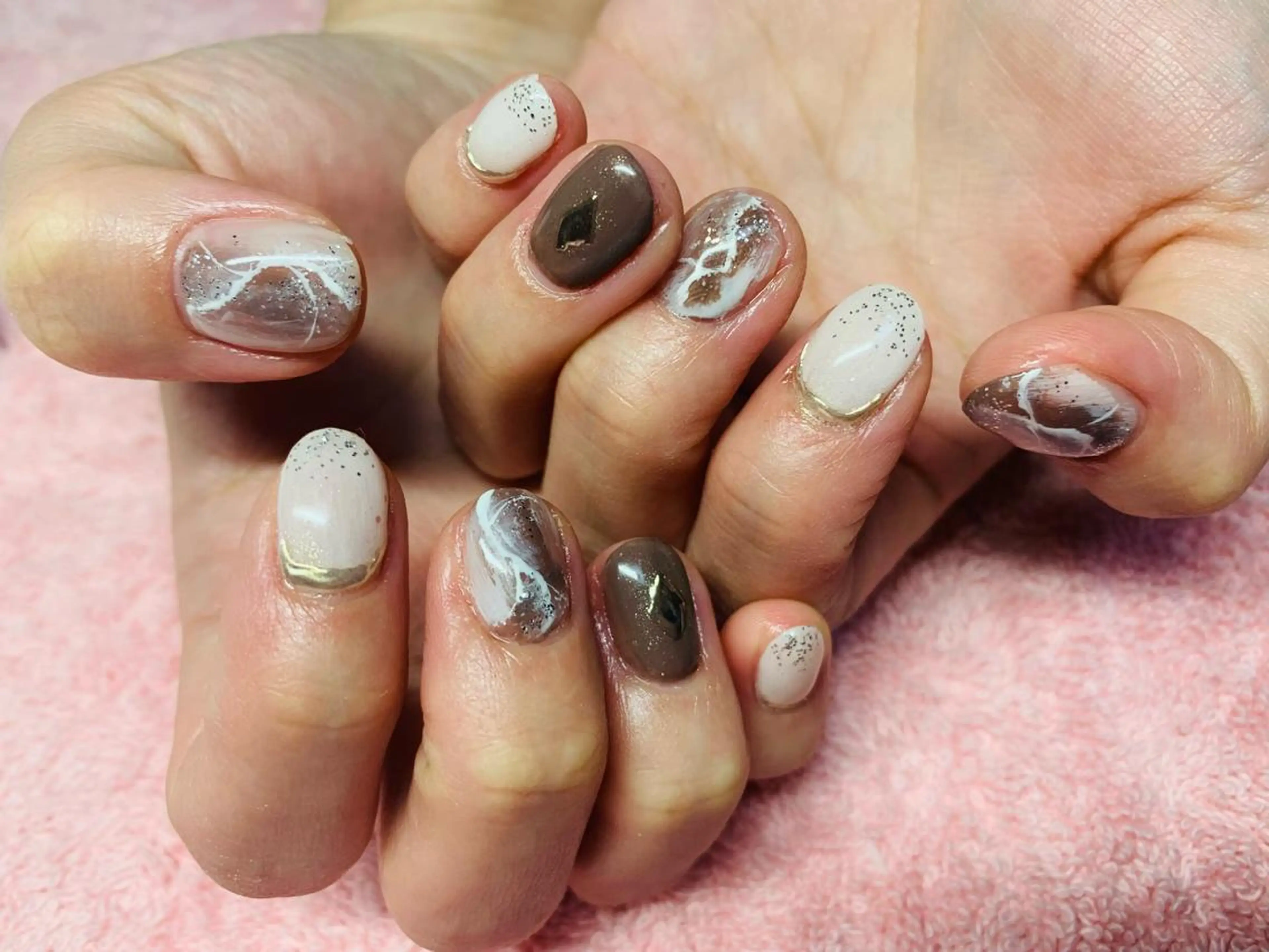 ネイル 持ち込み ニュアンスネイル 池崎 美穂のネイルデザイン