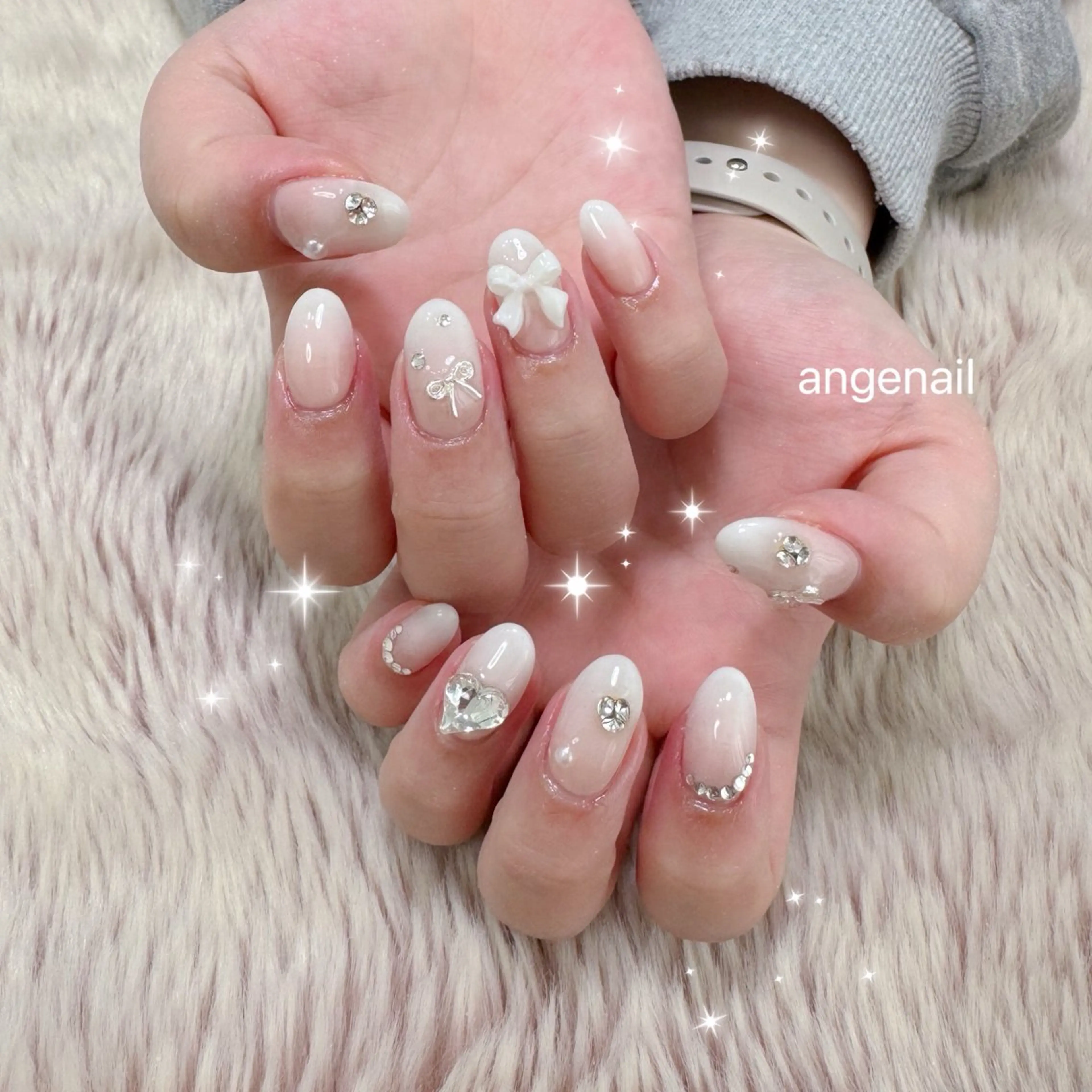 ネイル ハンドネイル オーナーネイリスト MAKIのネイルデザイン