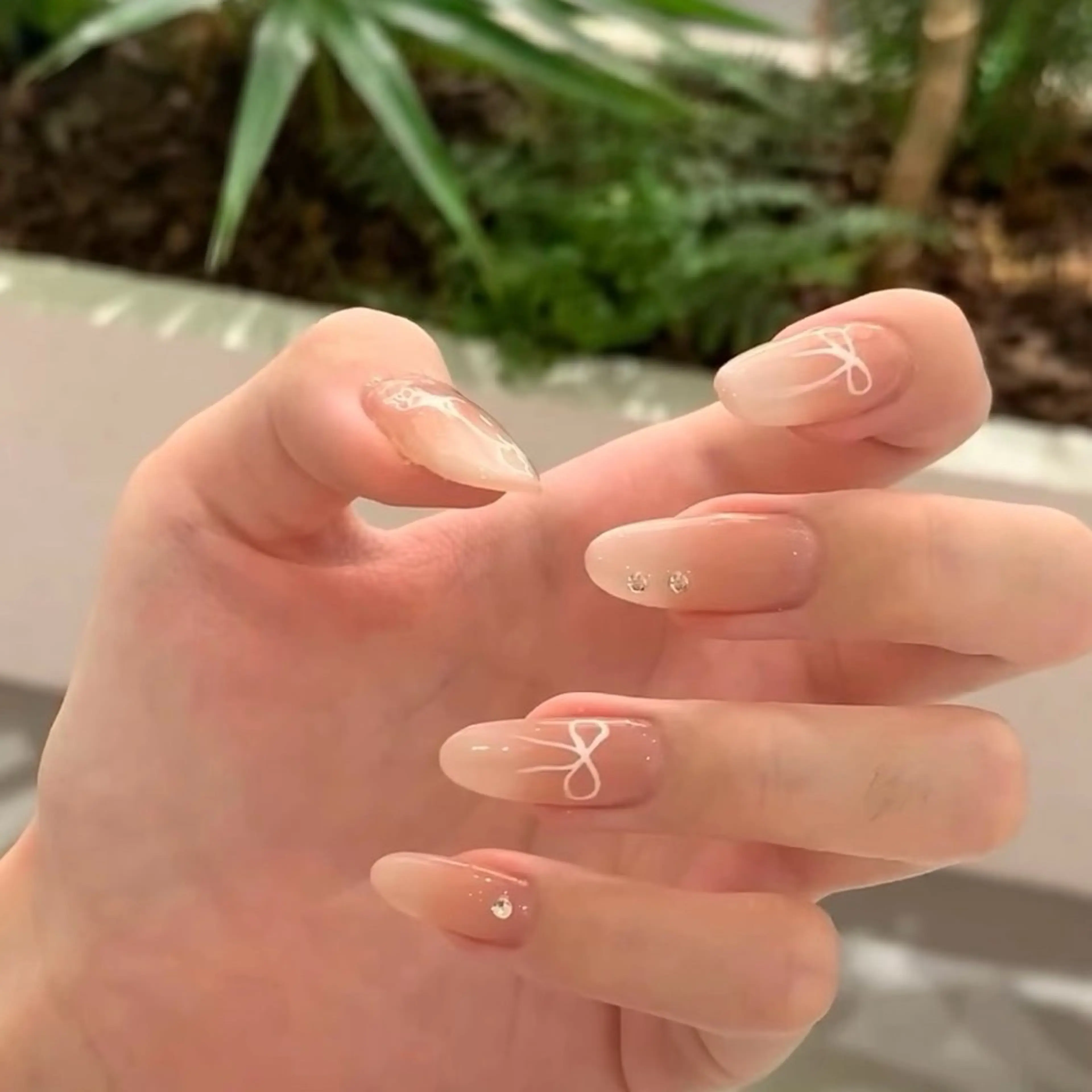 ネイル 長さ出し フレンチネイル 韓国ネイル マグネットネイル マグネットフレンチ sun nail池袋 モデル募集のネイルデザイン