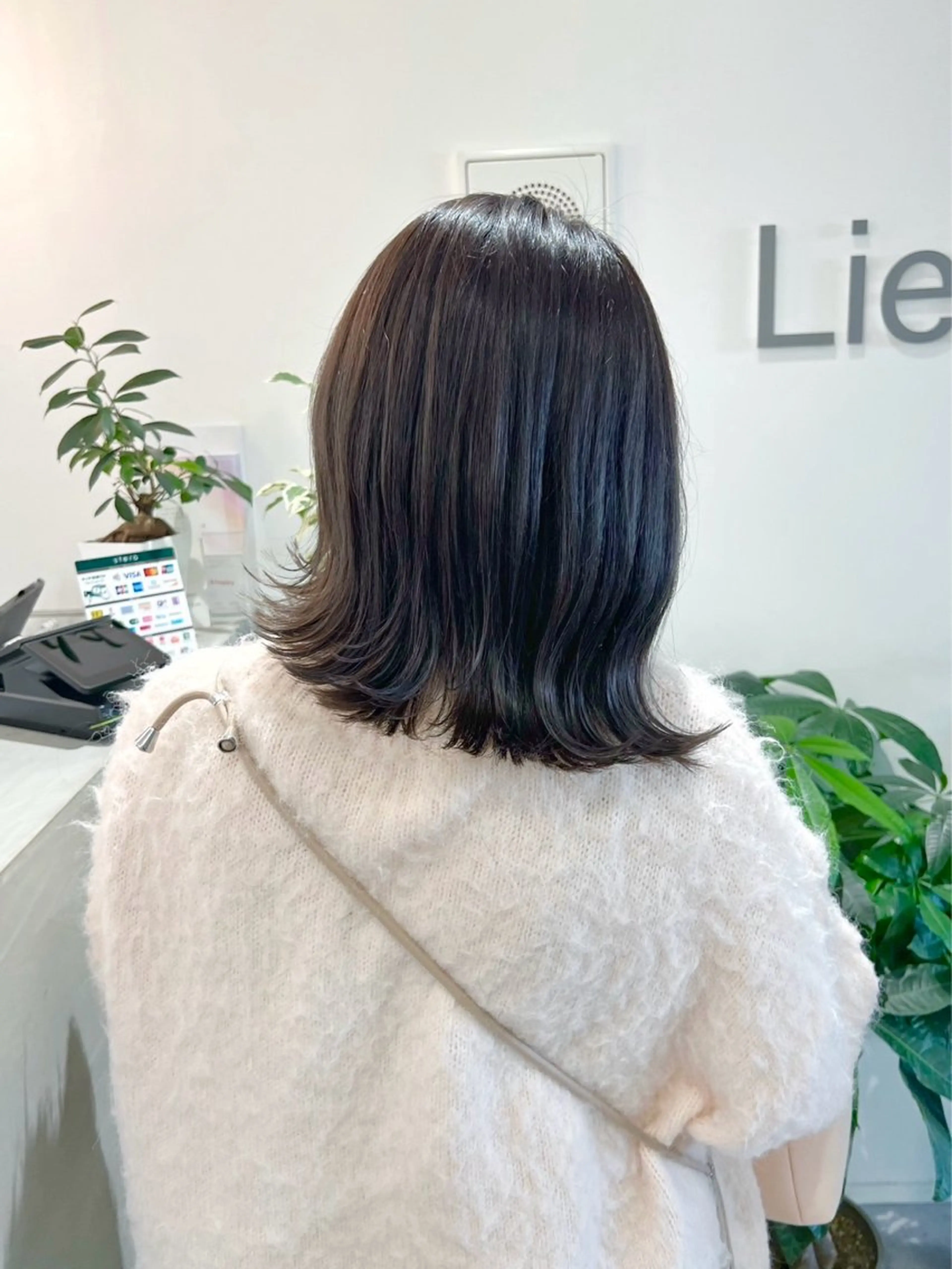 カラー lien YURINAのヘアスタイル