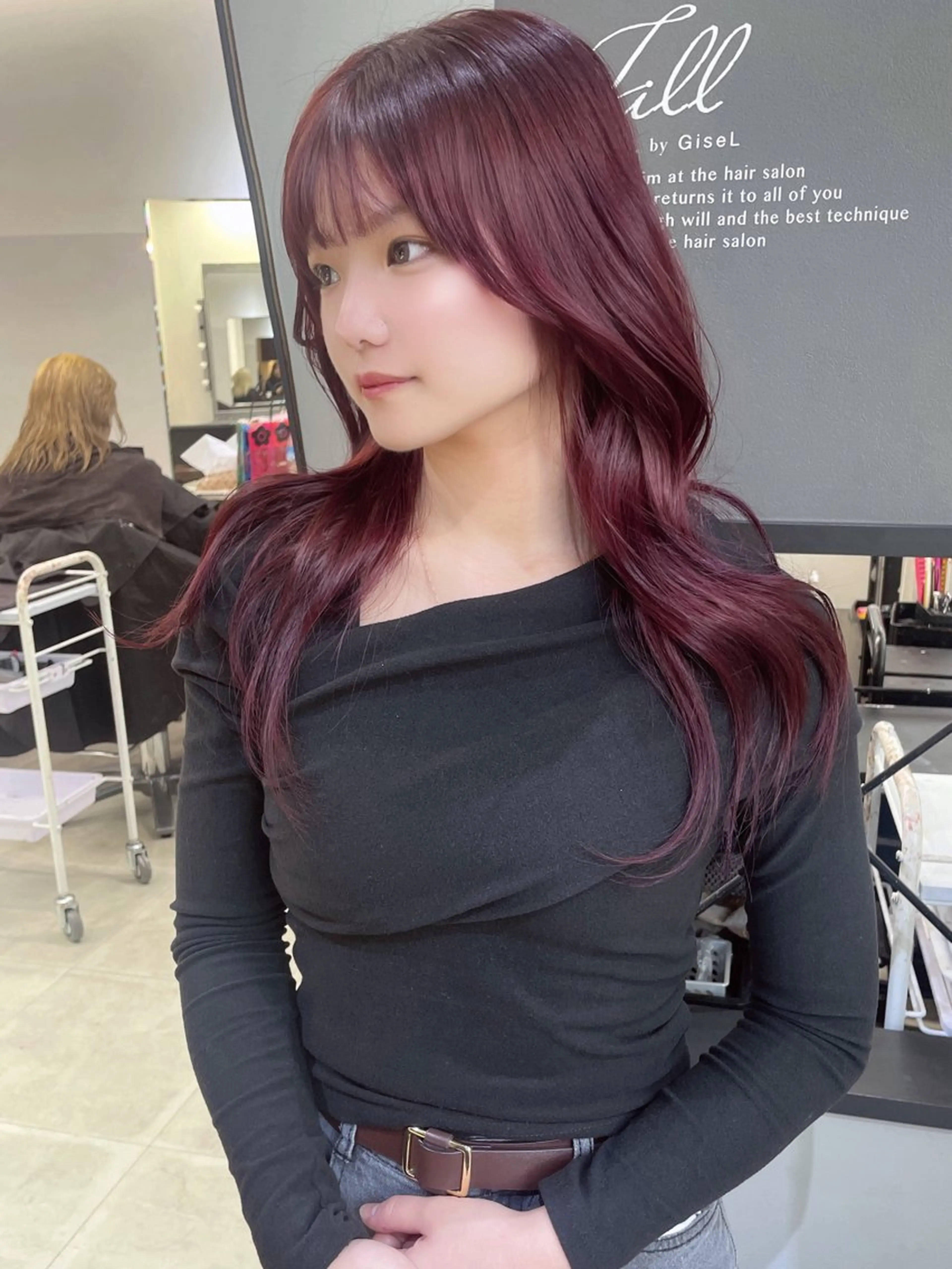 ロング カラー レイヤーカット AIRI layer cut hairのヘアスタイル
