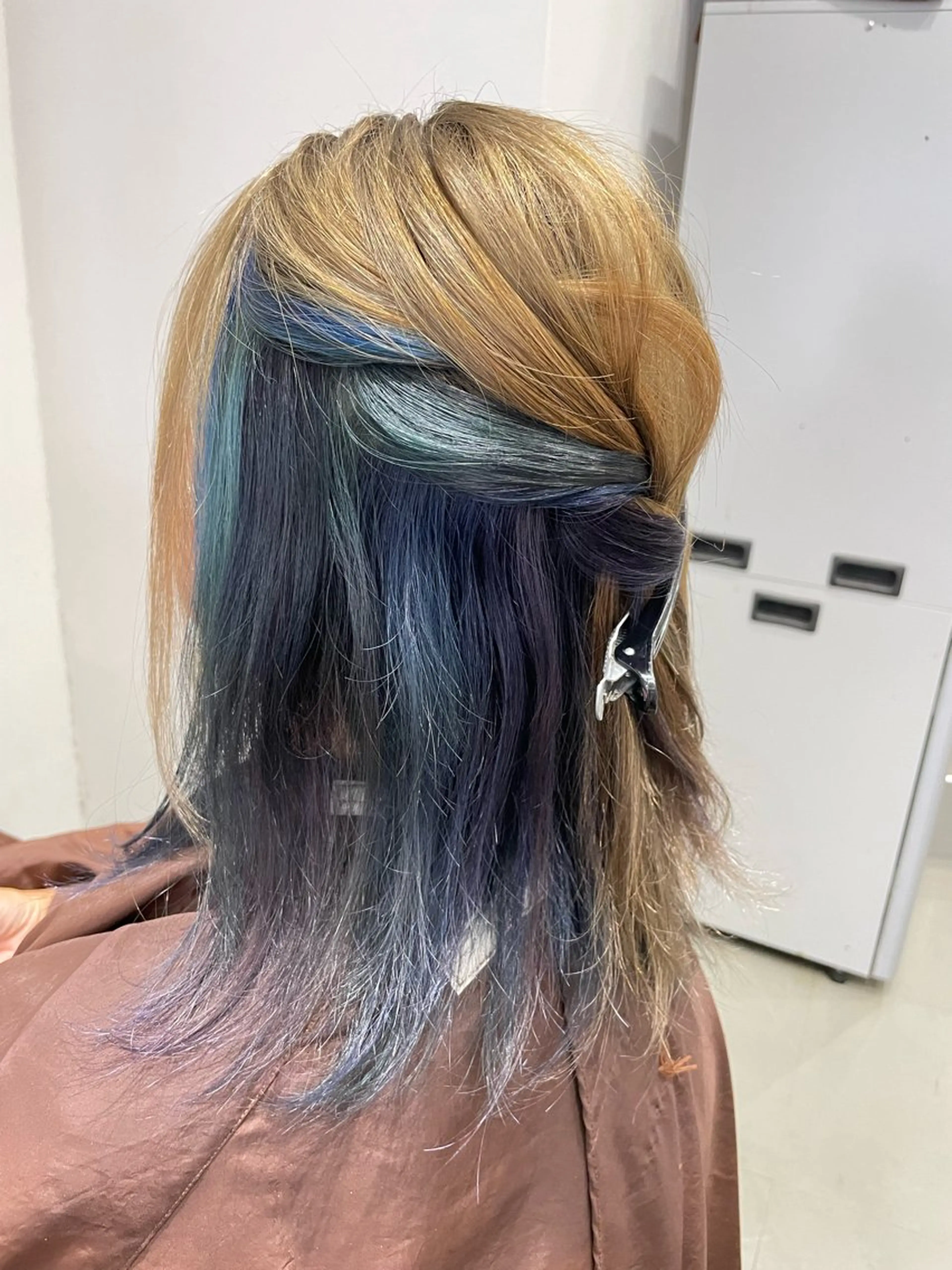 ミディアム カラー インナーカラー 🎨 SHIORI🥀のヘアスタイル