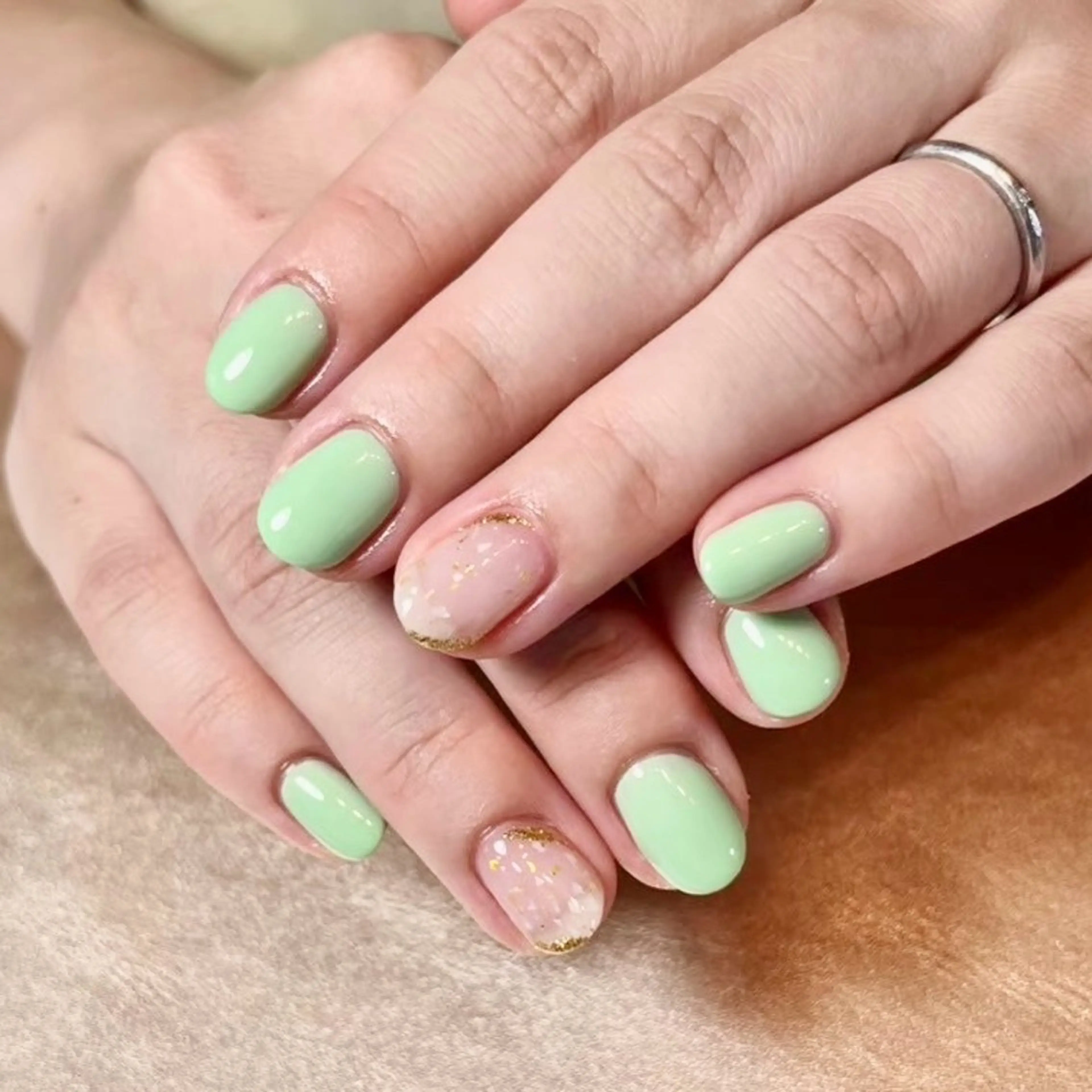 ネイル オフィスネイル シンプルネイル Nail&Beauty Salon Sis所属・Sis🩶パラジェル Madokaのネイルデザイン