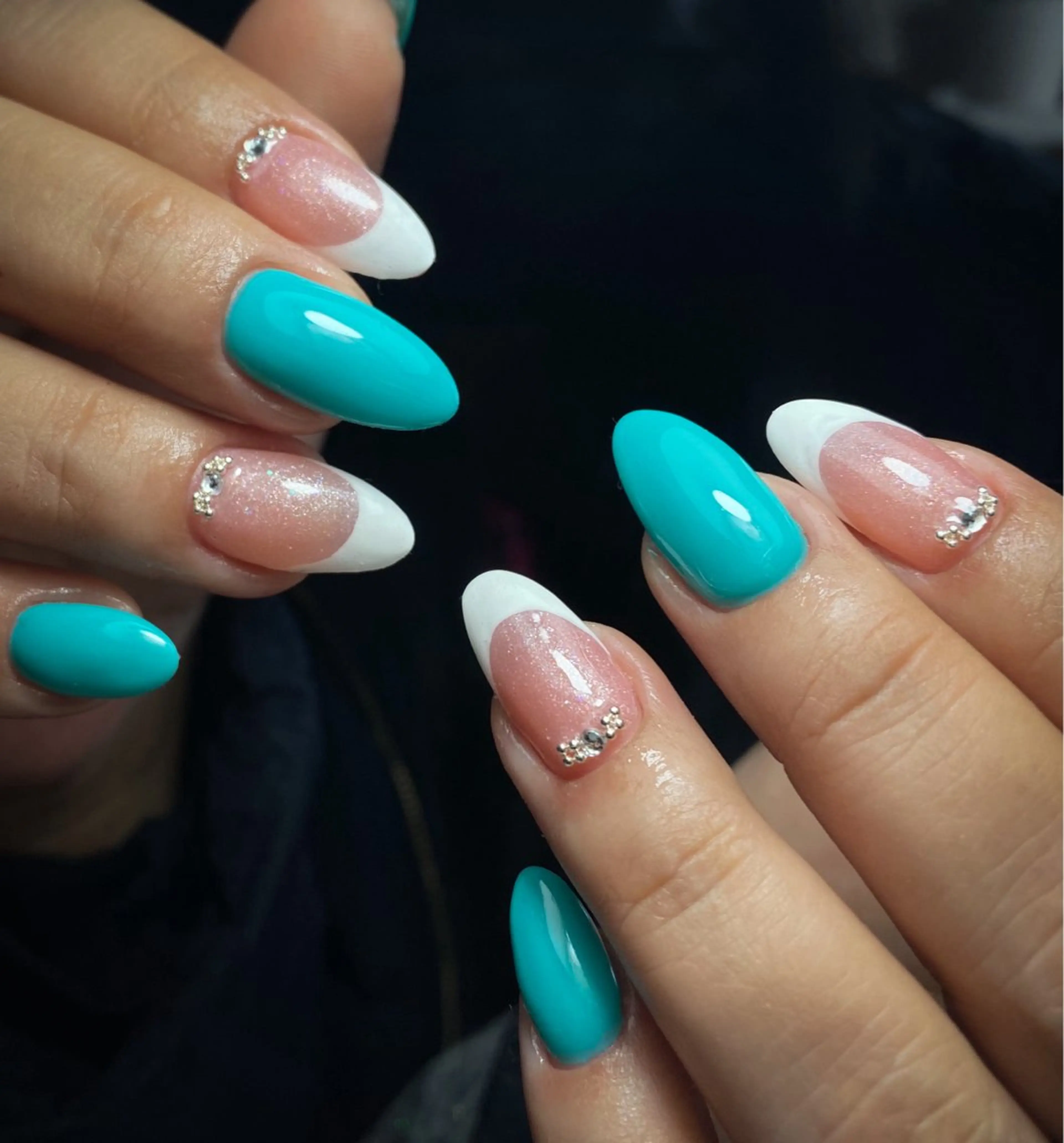 ネイル ハンドネイル Isinha Nailsのネイルデザイン