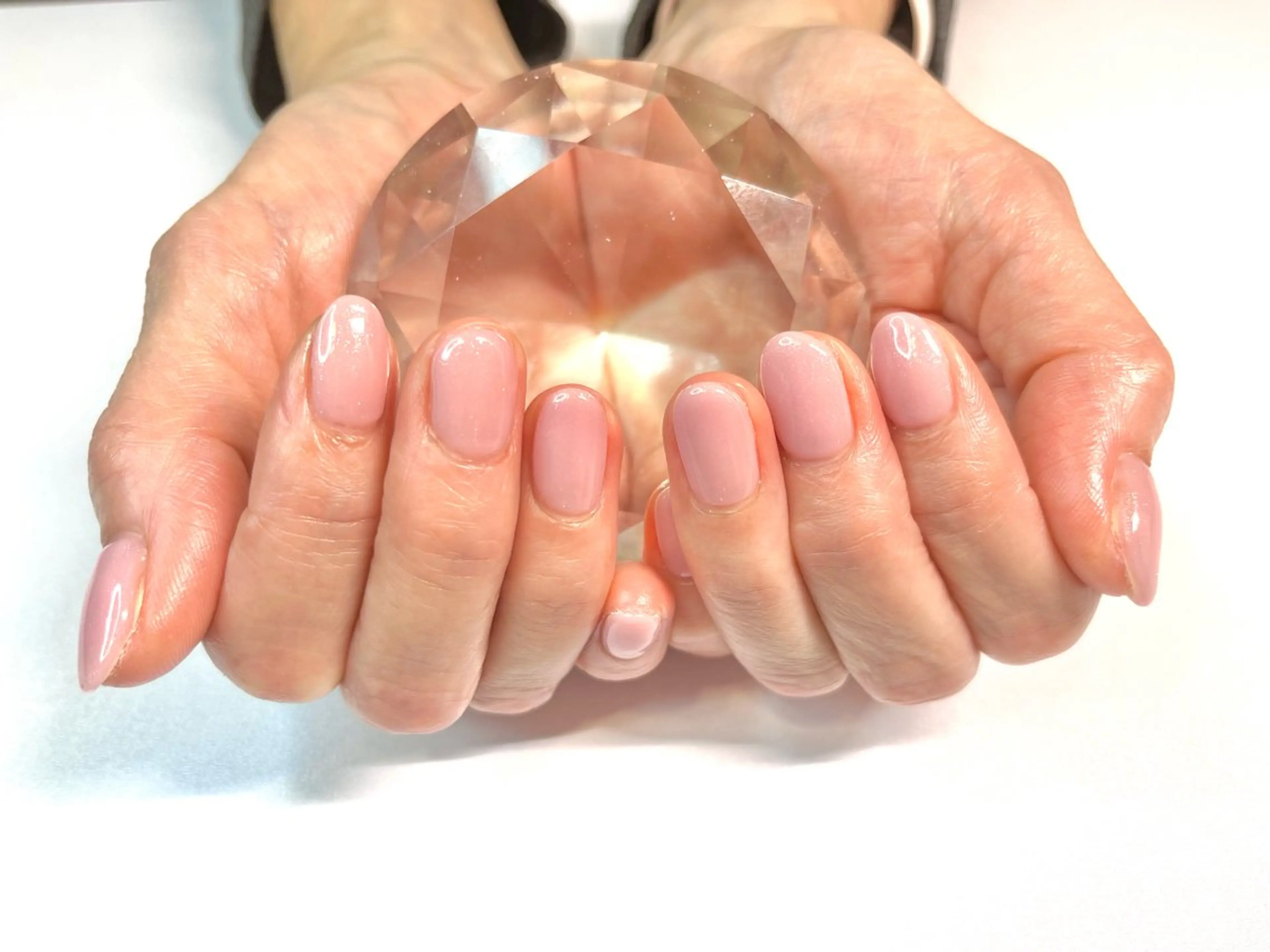 ネイル アートネイル ラメ(グリッター) 持ち込み ニュアンスネイル オフィスネイル ハンドネイル N's Nailのネイルデザイン