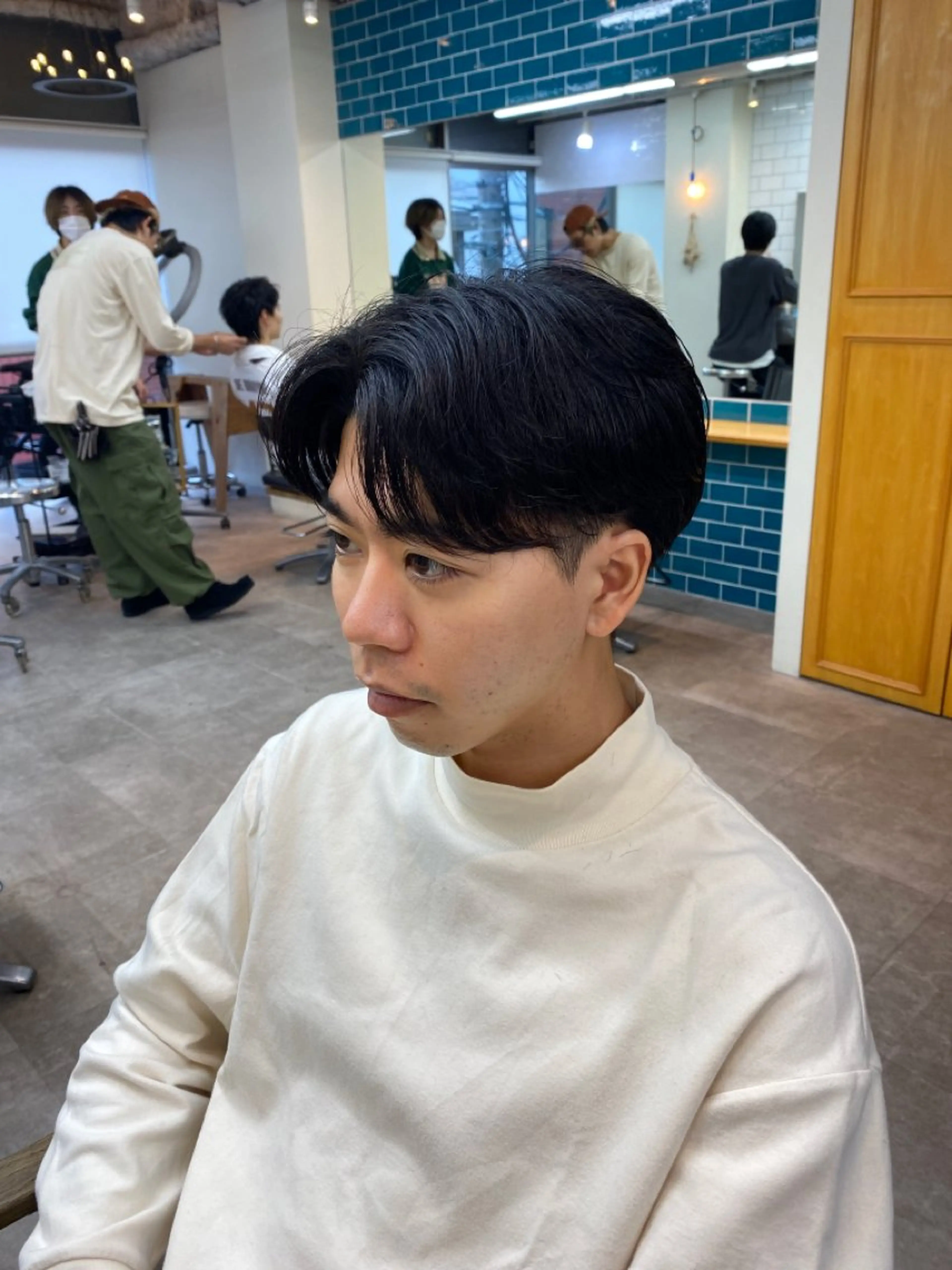 パーマ メンズ カルマパーマ メンズパーマ オリーブカラー🫒 透明感カラーMAOのヘアスタイル