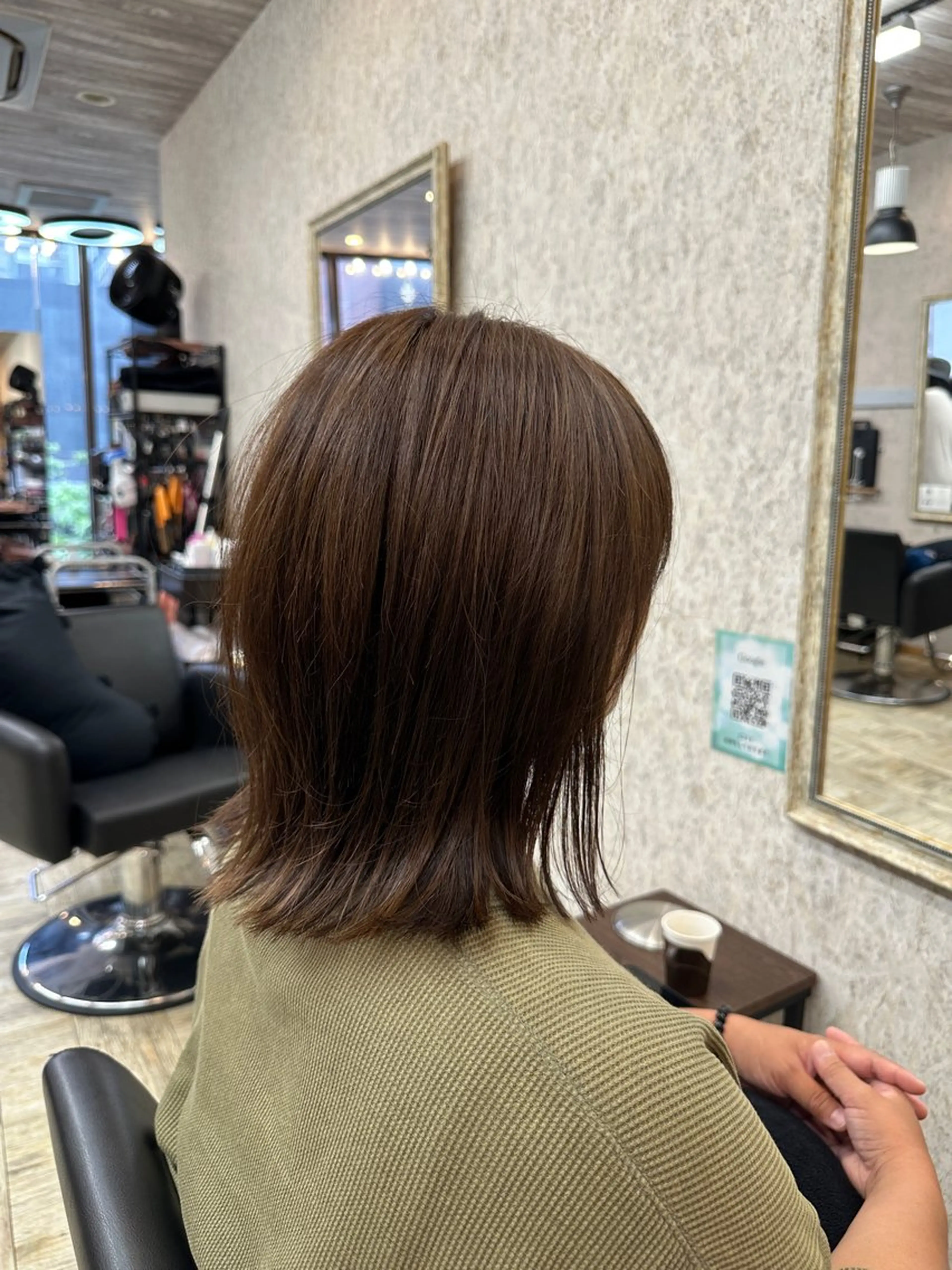 ミディアム ボブ くびれヘア 外ハネヘア カット ヘアカラー トリートメント 町田/透け感/透明感 Shibuのヘアスタイル