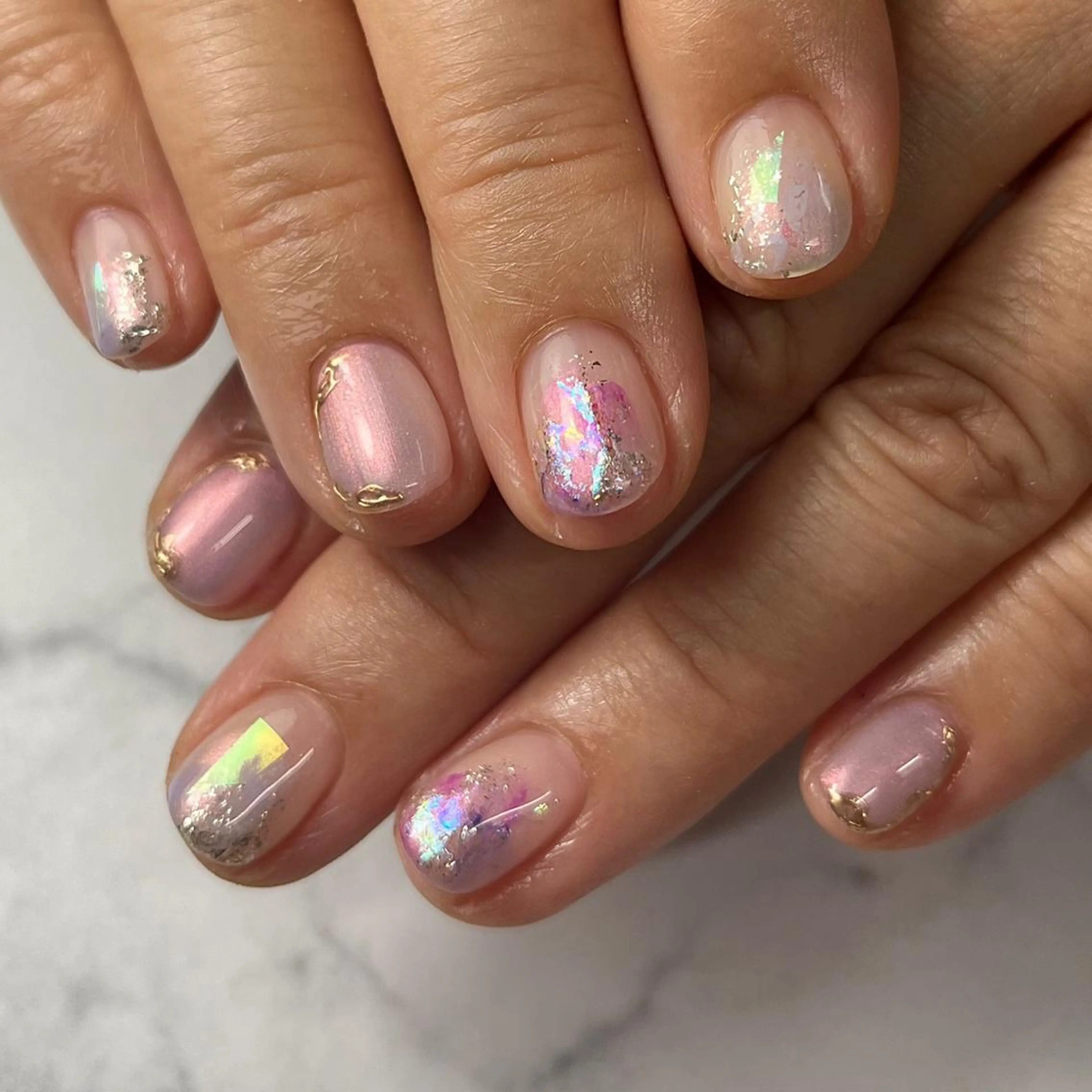 ネイル オーロラネイル クリアネイル ニュアンスネイル ワンカラーネイル ピンク ハンドネイル NAIL NOWのネイルデザイン