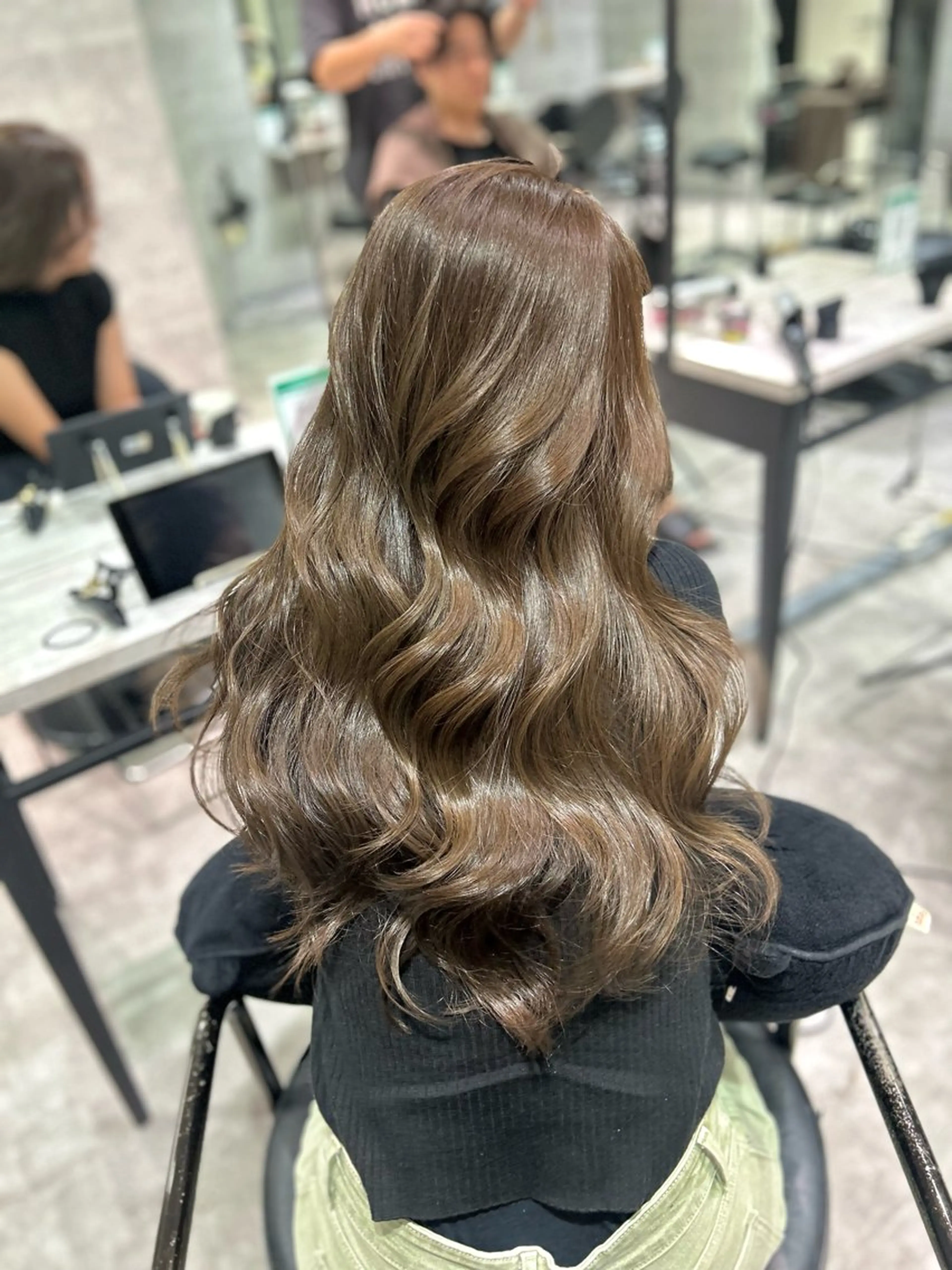 ロング レイヤーカット カット ヘアカラー トリートメント _WHITE難波店[アンダーバーホワイト]所属・難波/艶カラー/ 韓国風/中村嘉秀のヘアスタイル