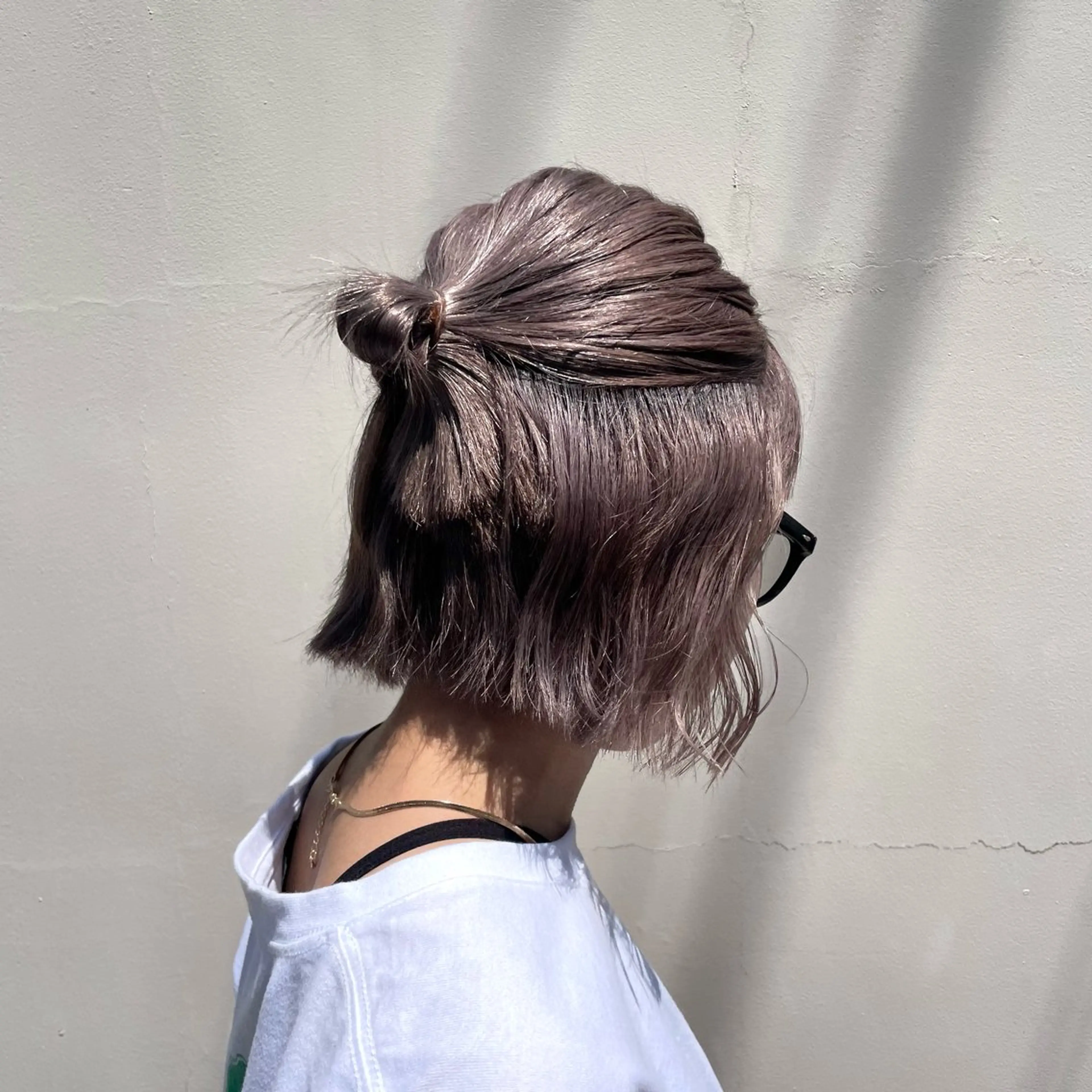 ミディアム カラー ヘアアレンジ ヘアセット 暖色ダブルカラーボブ レイヤー🌈AINAのヘアスタイル