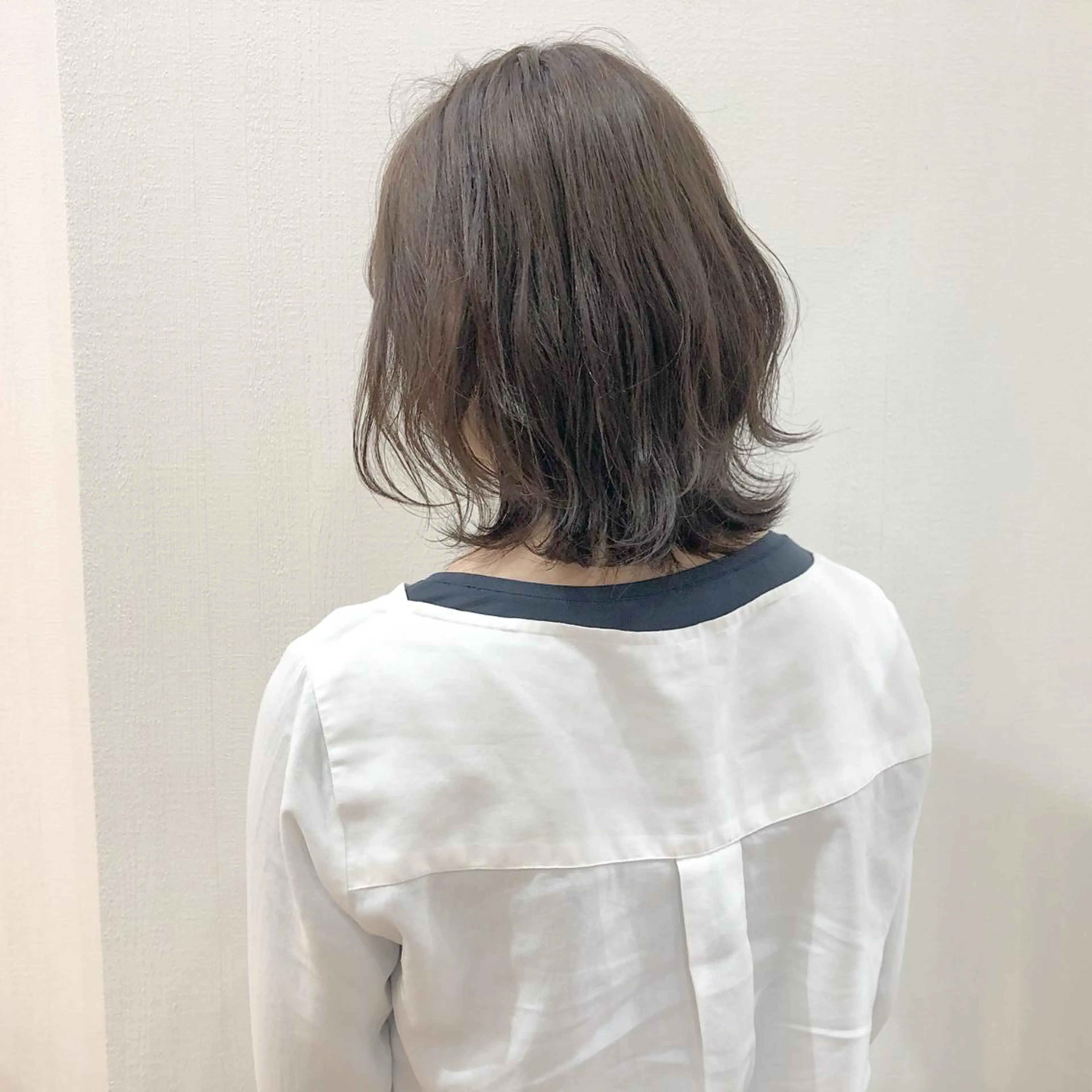 ミディアム カラー RoL by apollo所属・横浜ブリーチムラ直し 特化美容師/海崎剛史のヘアスタイル