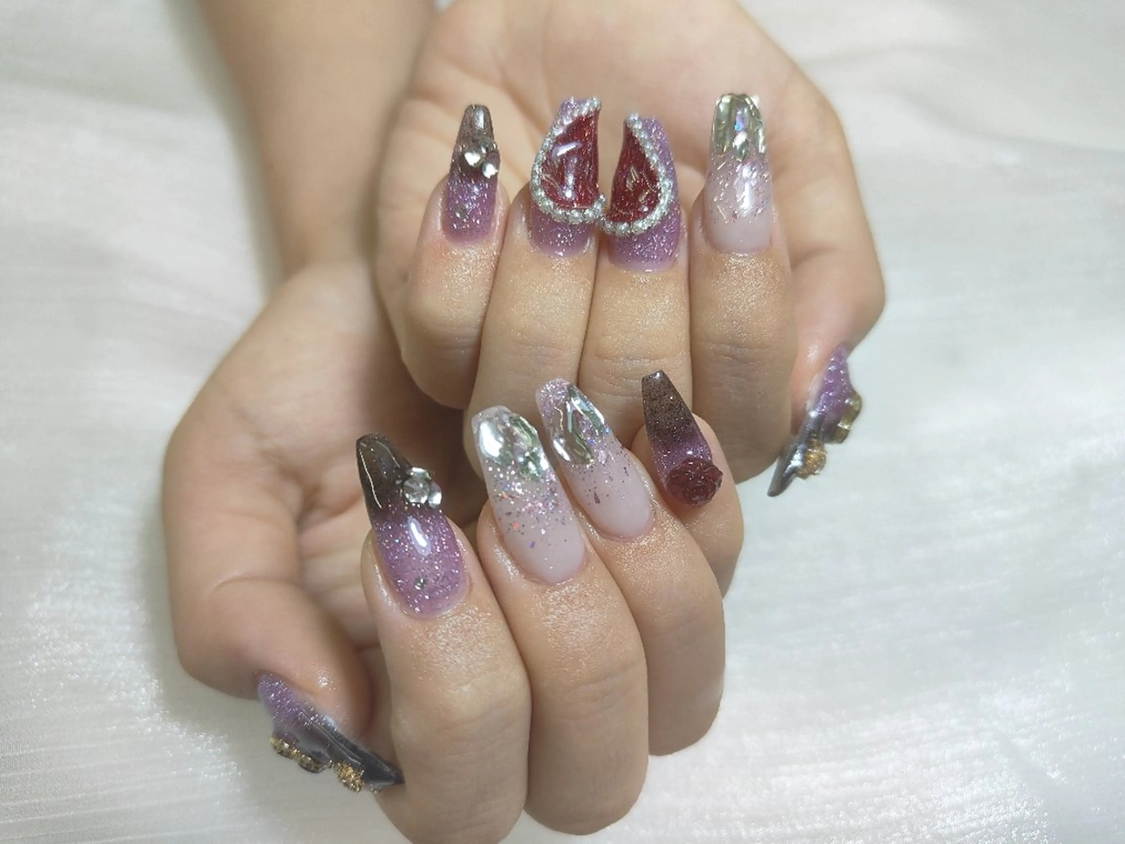 ネイル ハンドネイル モニカ アキイのネイルデザイン