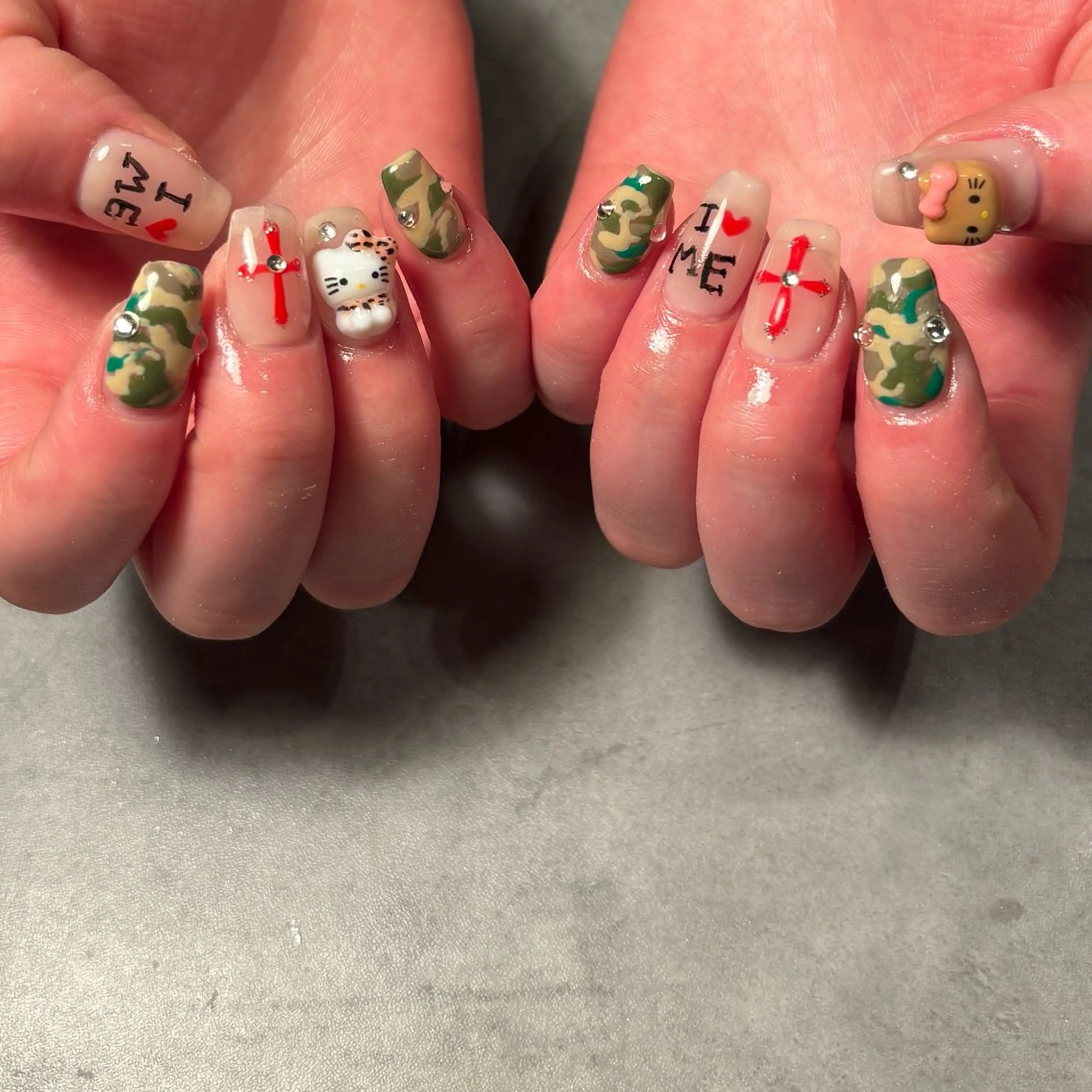 ネイル ハンドネイル i.Rily. Okamotoのネイルデザイン