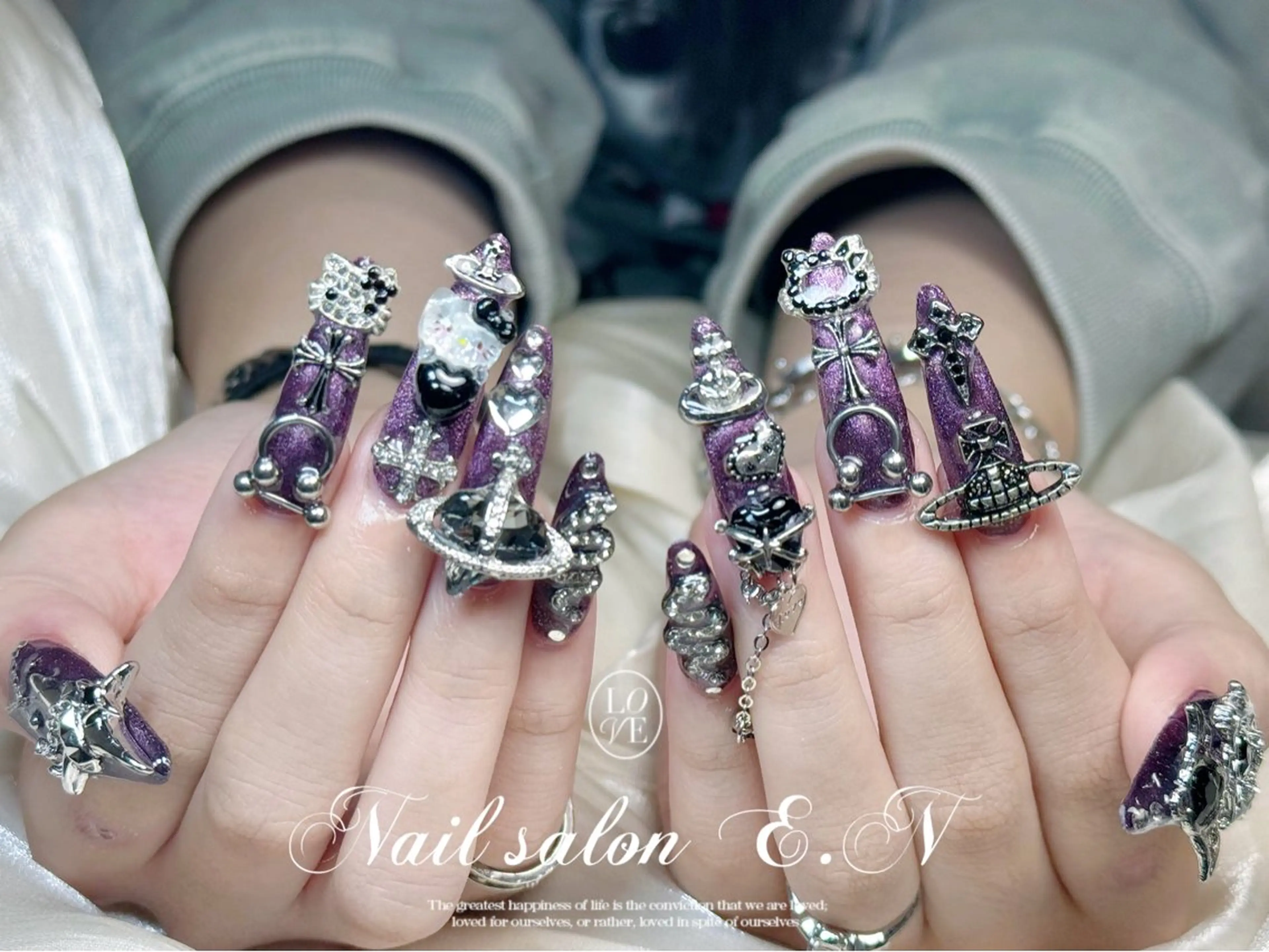 ネイル アートネイル オーロラネイル ガーリー キラキラネイル 韓国ネイル E.N🦋 長さ出し/持ち込みのネイルデザイン