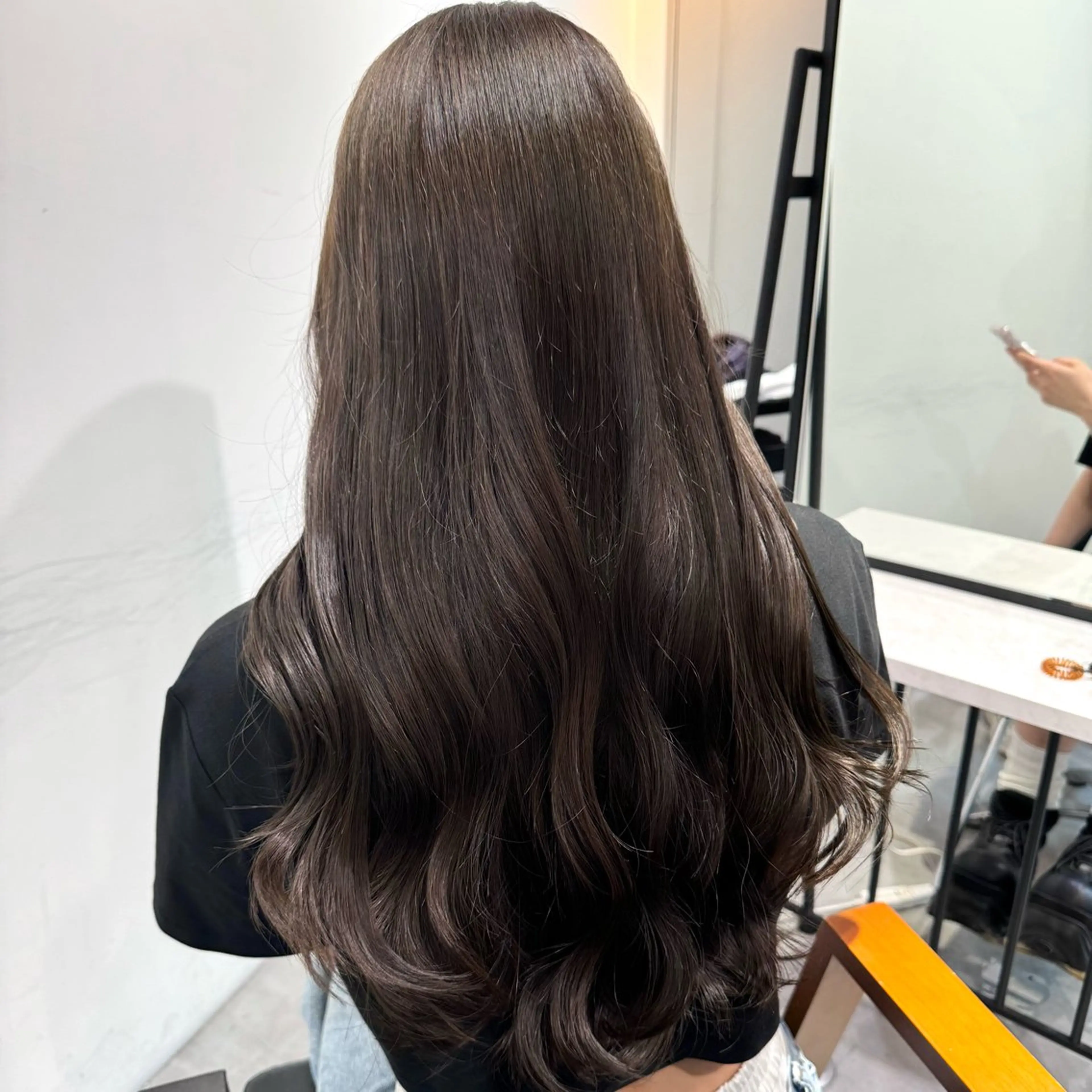 ロング カラー ヘアアレンジ ヘアカラー ブリーチなしカラー /ベージュ/安形翔のヘアスタイル