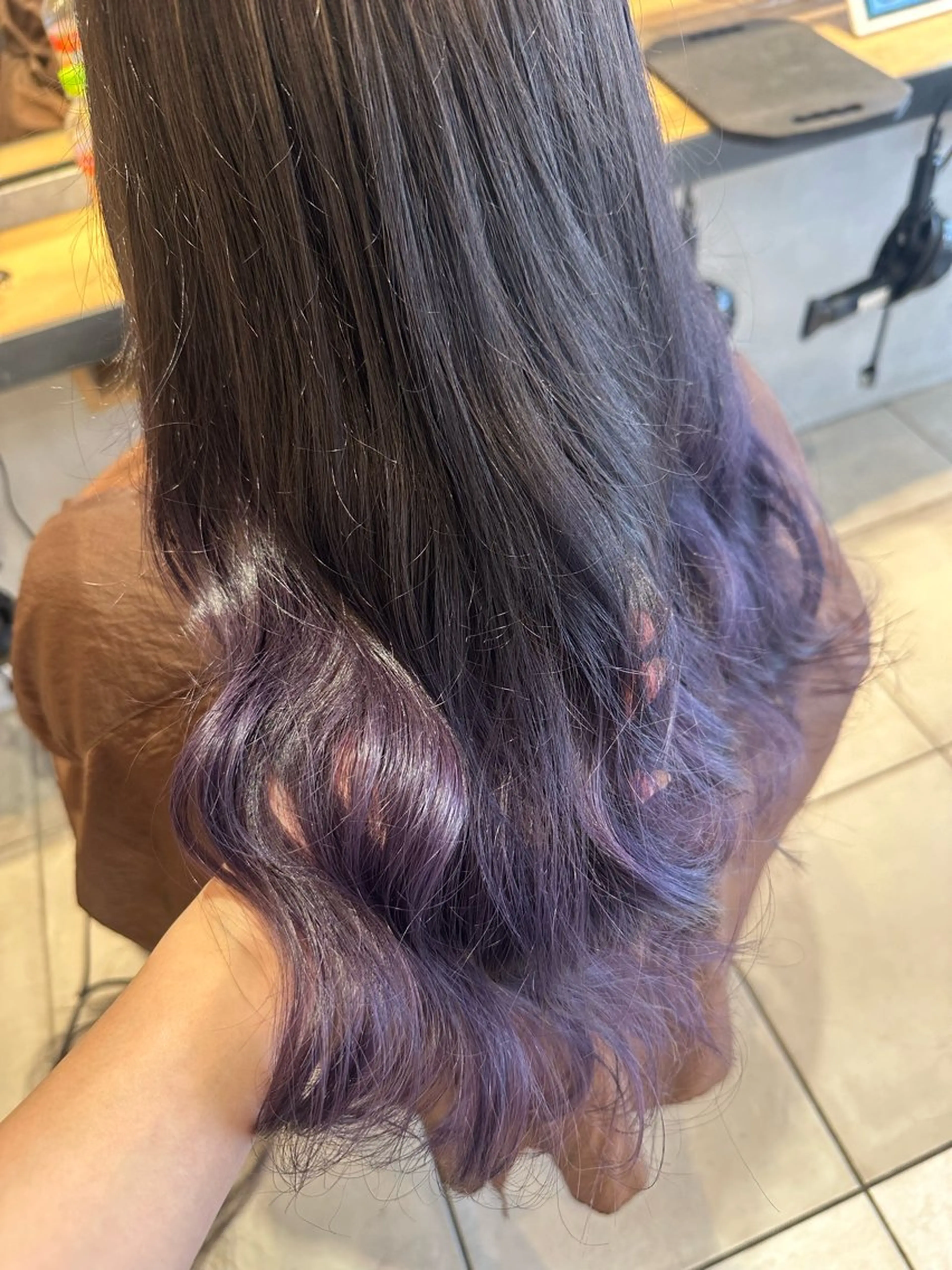 カラー グラデーションカラー フクイ ミユのヘアスタイル