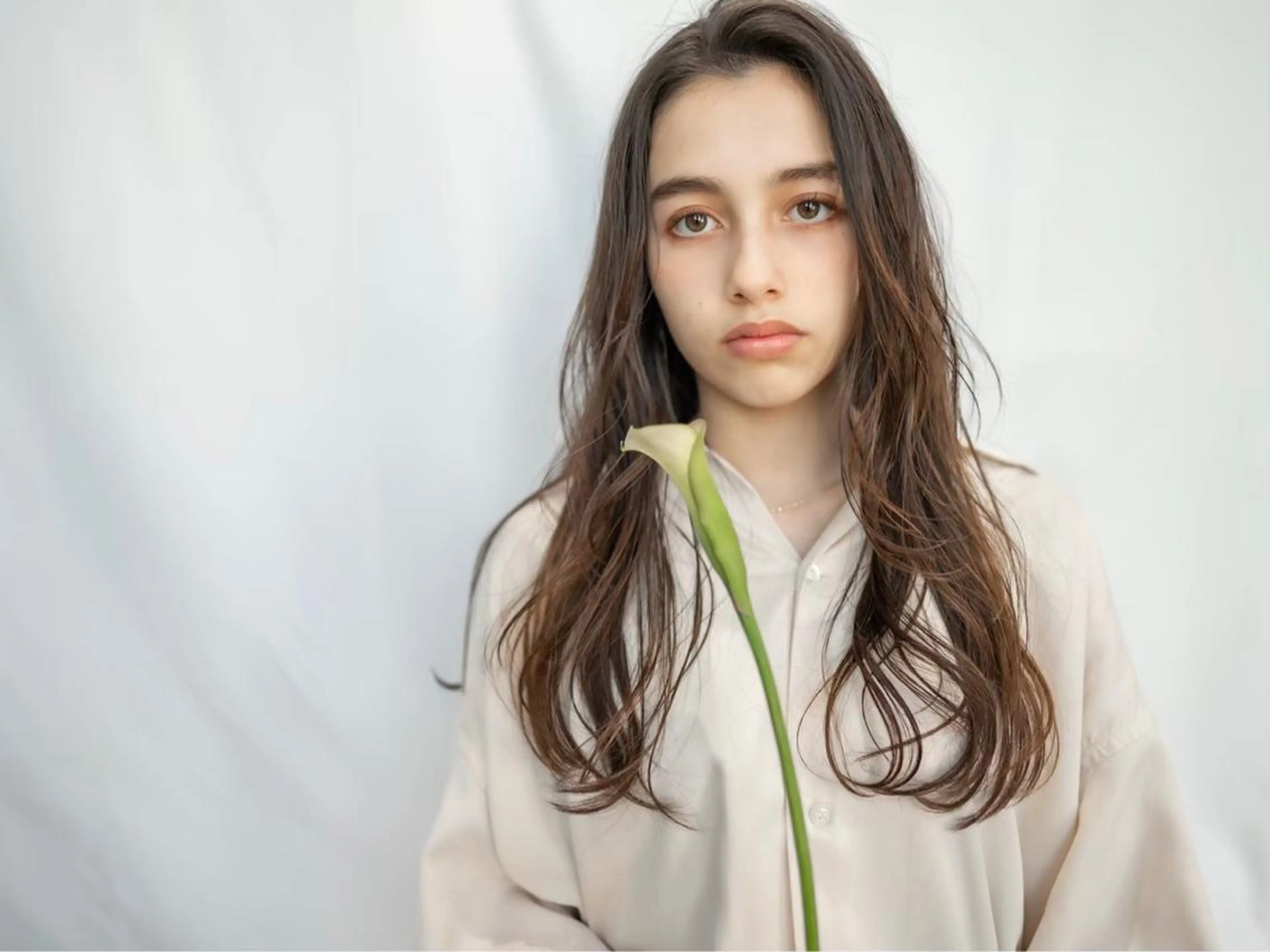 ロング カラー ベージュカラー オリーブベージュ RAF TOKYO所属・10月限定モニター 髪質改善美髪矯正のヘアスタイル