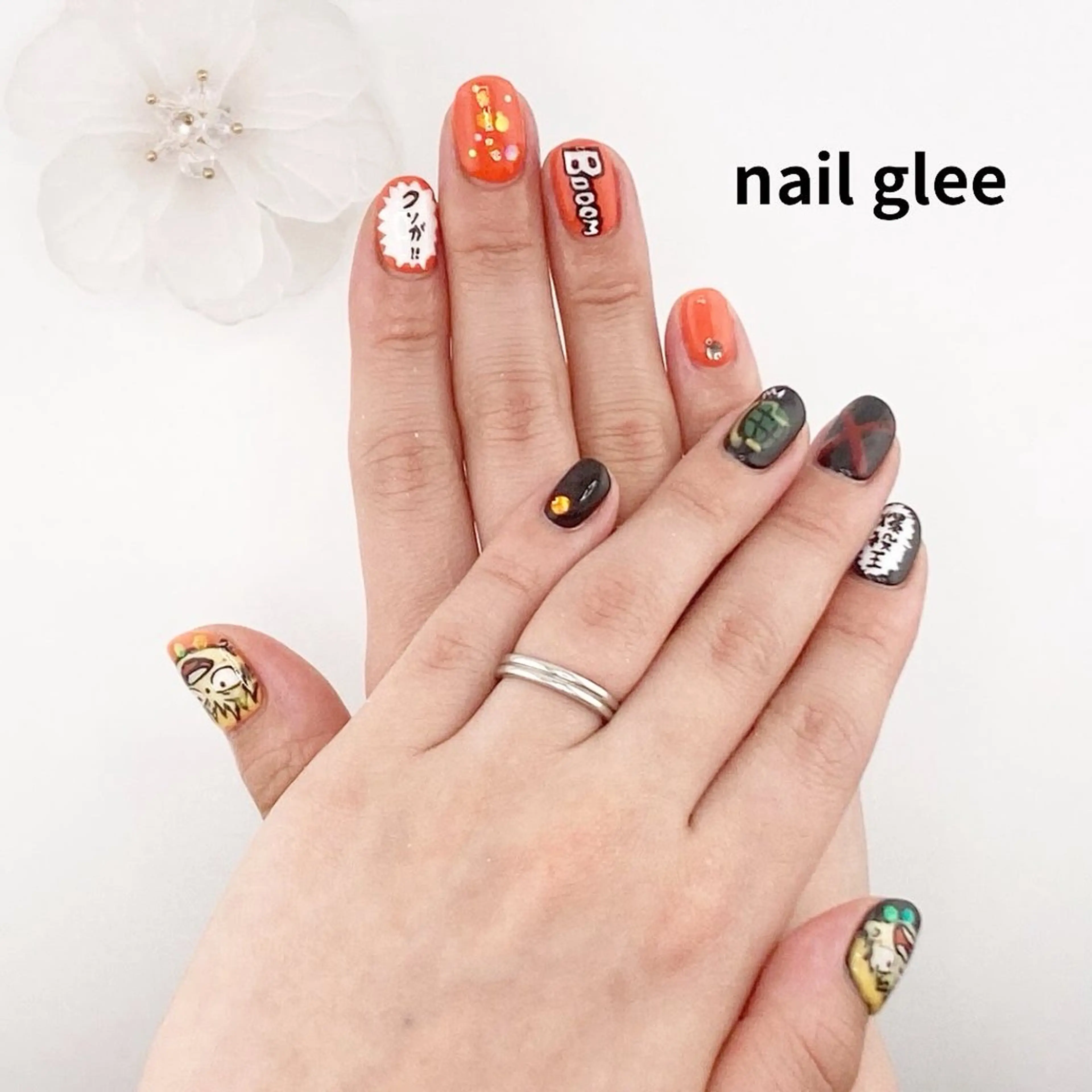 ミディアム ハンドネイル RISA nail gleeのネイルデザイン