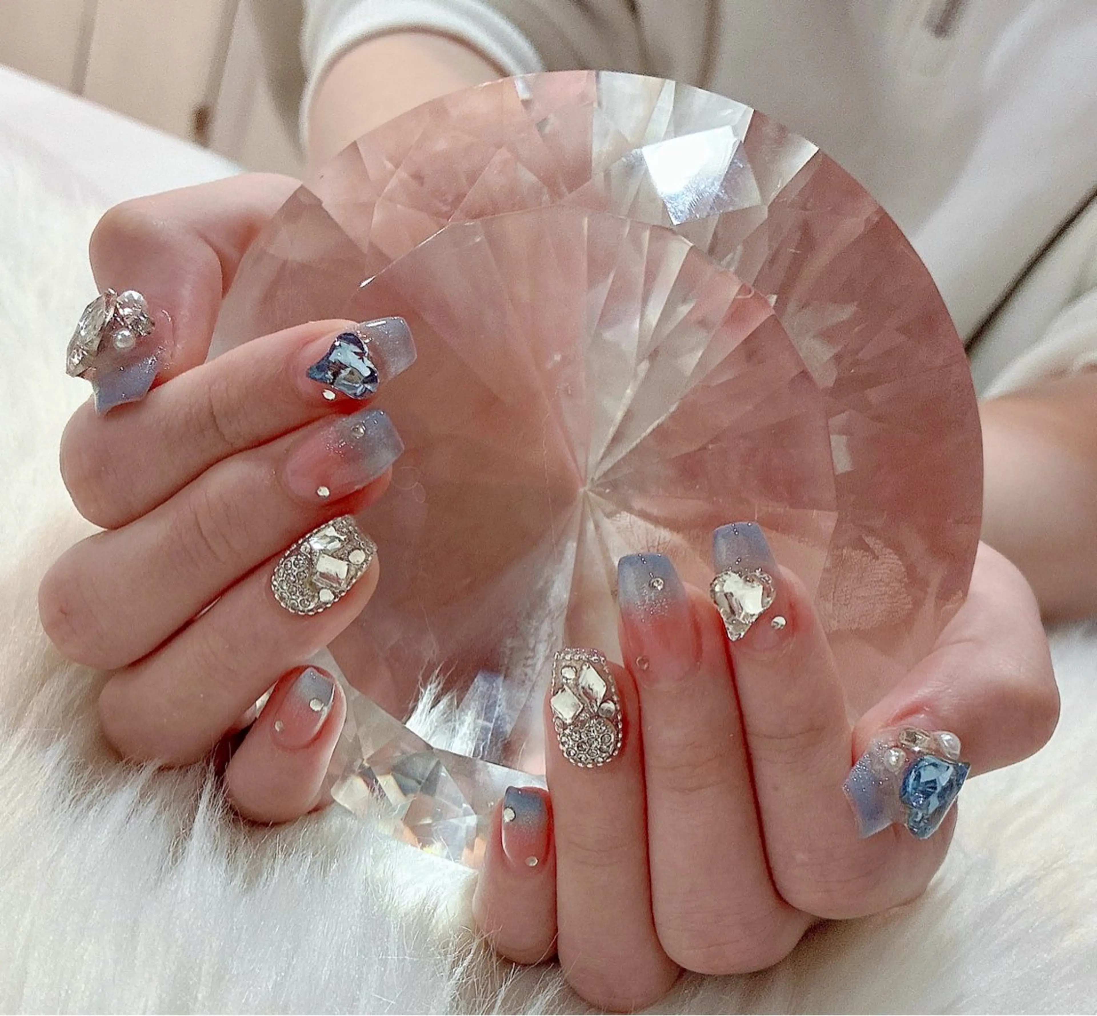 ネイル ハンドネイル LoaChaton kaeのネイルデザイン