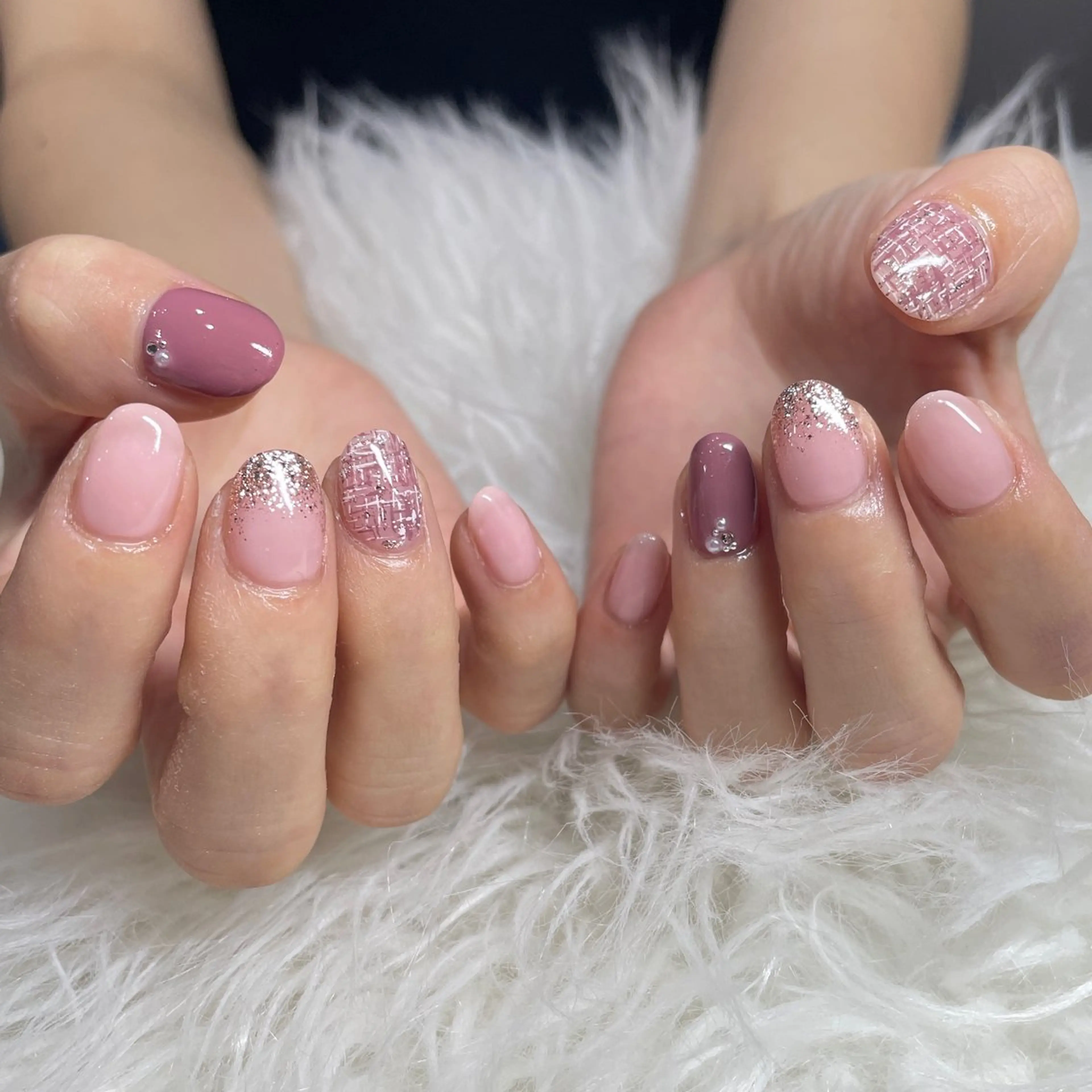 ネイル ピンク ツイードネイル ハンドネイル IROHA NAIL所属・IROHA NAIL nanaのネイルデザイン