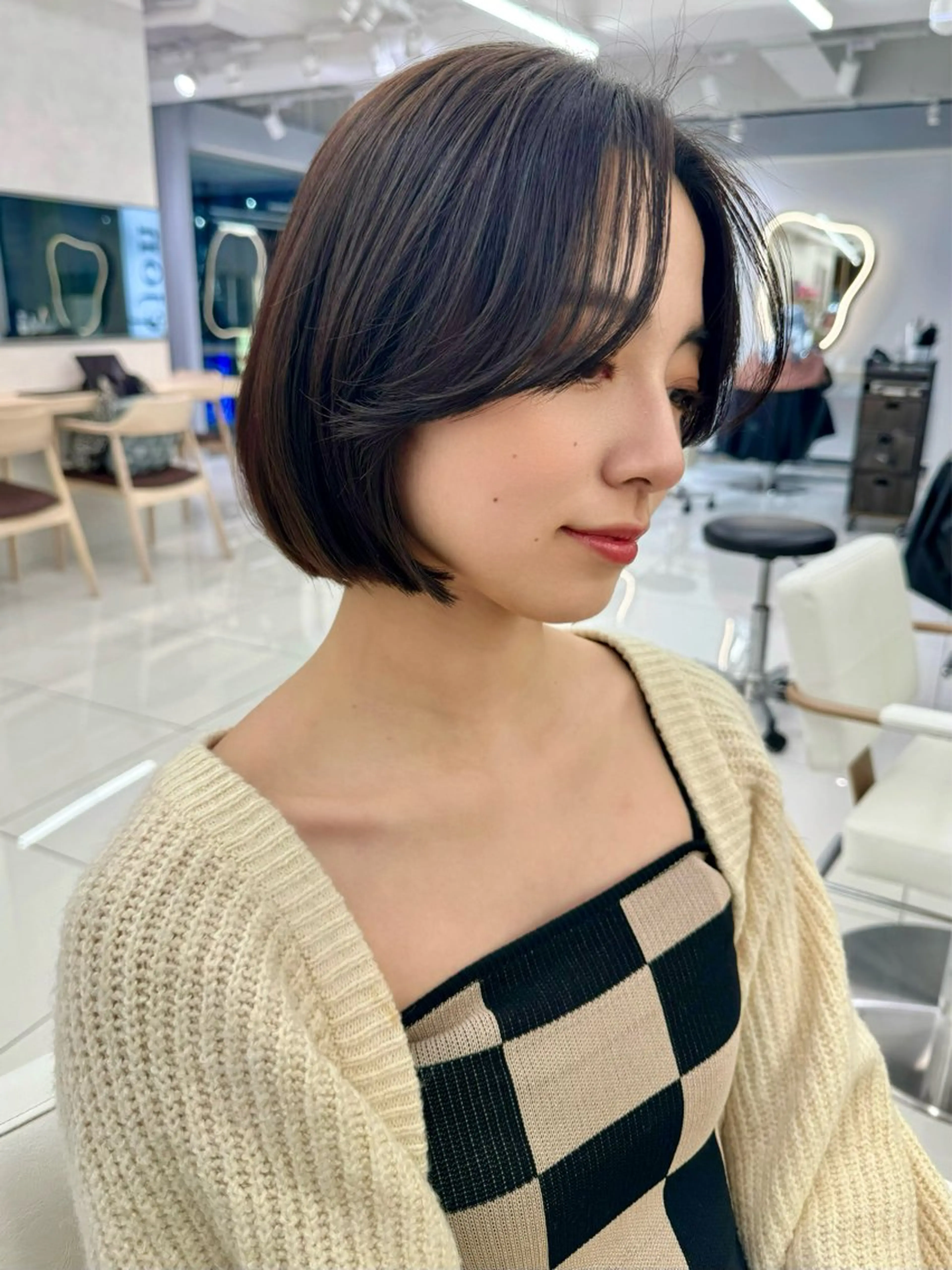 ミディアム ショートボブ ボブ カット トリートメント 前髪/レイヤー/ ショート/しんやのヘアスタイル