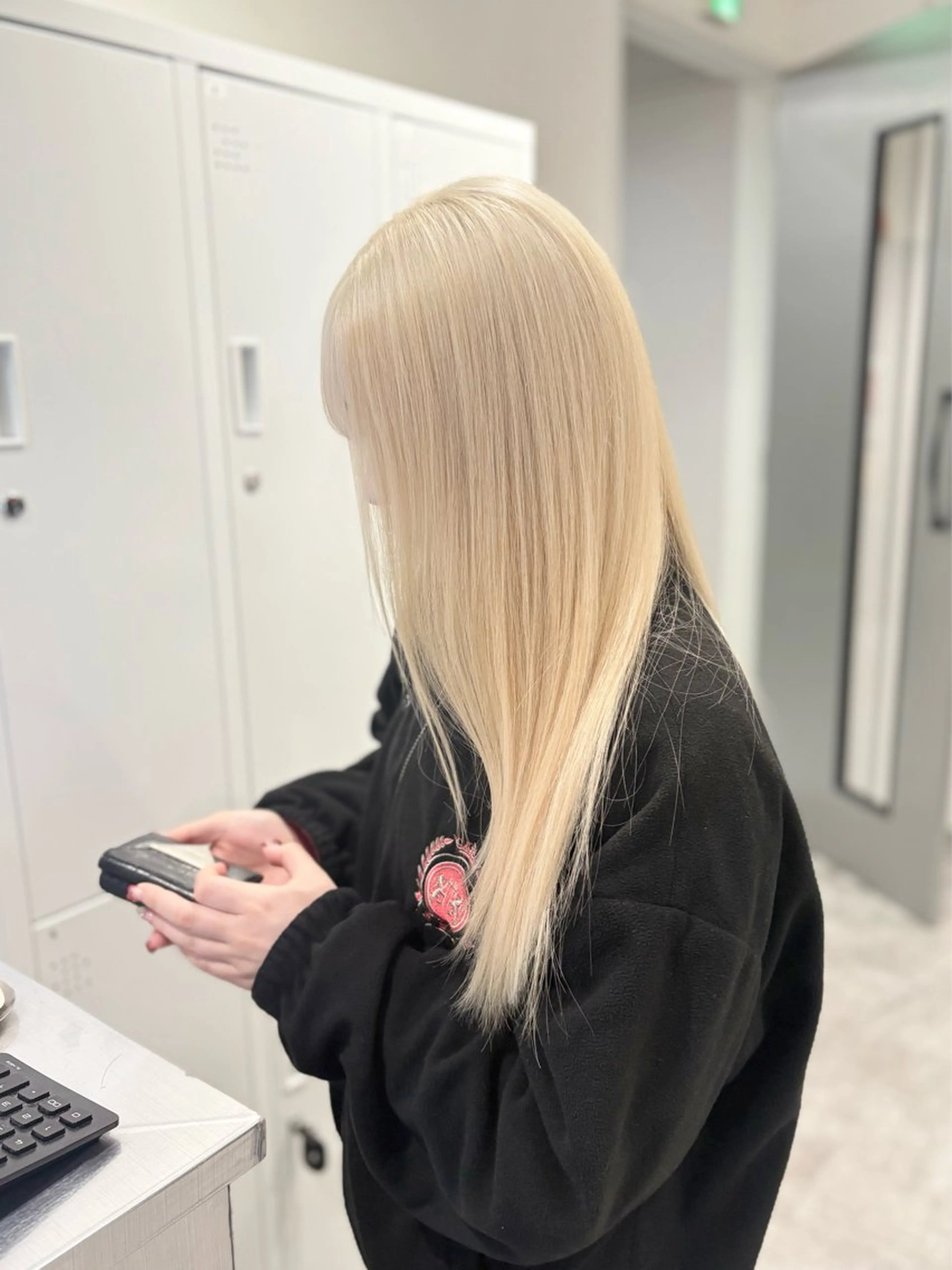 ロング カラー GaKu/ハイトーン /ブリーチ/カラーのヘアスタイル