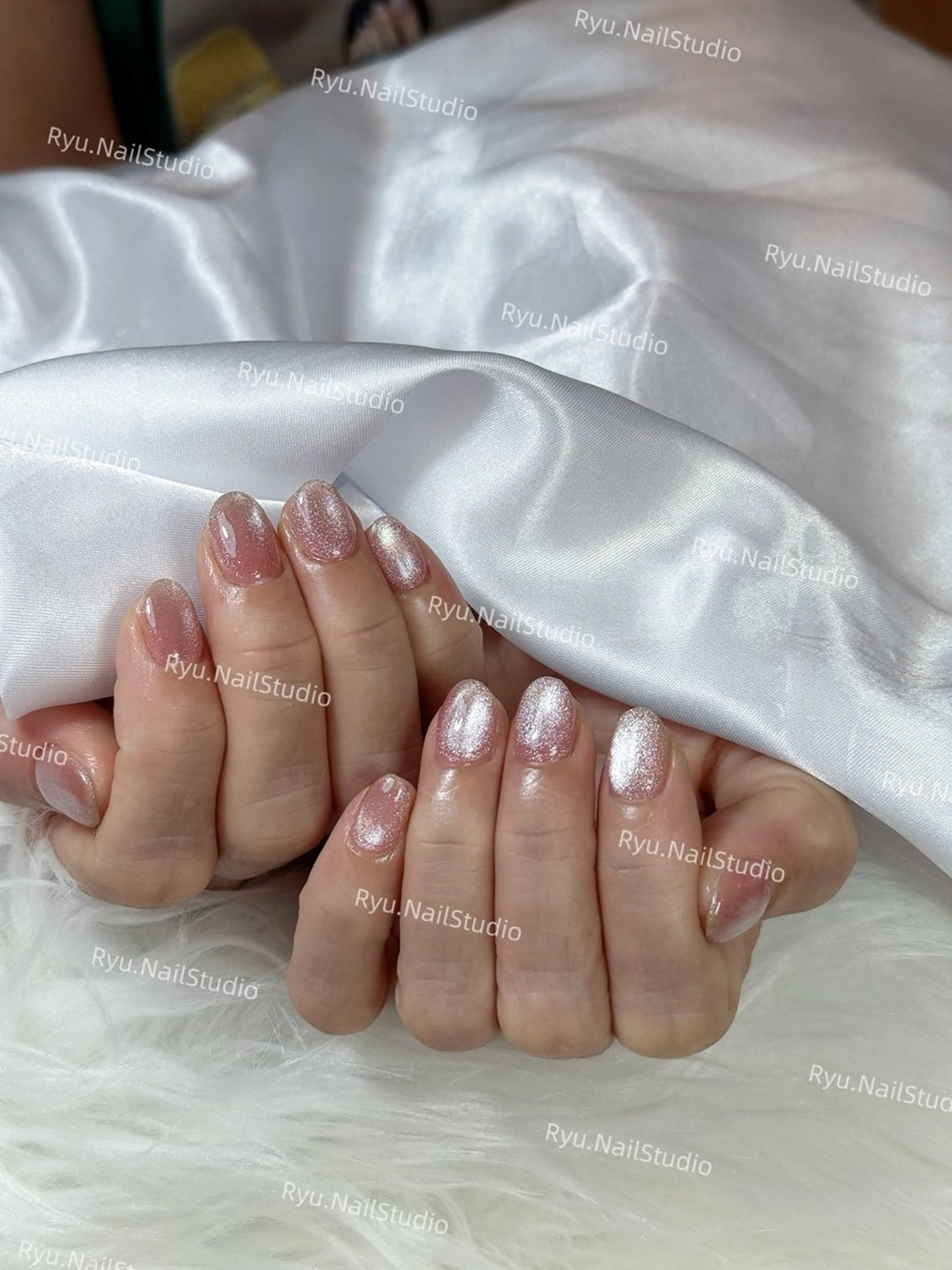 ネイル アートネイル ジェルネイル キラキラネイル ミラーネイル ニュアンスネイル ハンドネイル Ryu Nail Studio所属・Ryu Nail Studioのネイルデザイン