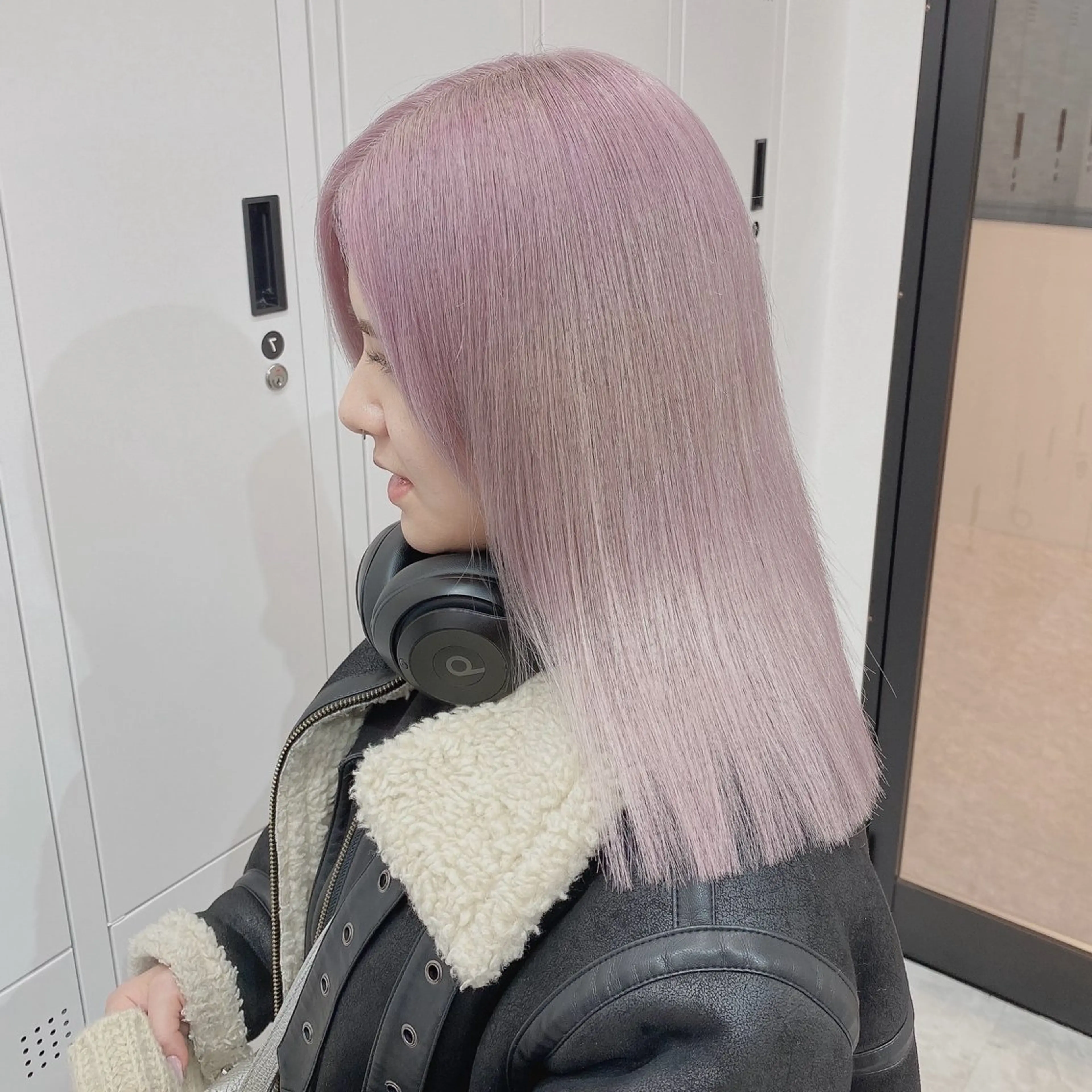 セミロング カラー ヘアアレンジ 🎀韓国ヘア🎀 𝐬𝐚𝐫𝐚🎀のヘアスタイル