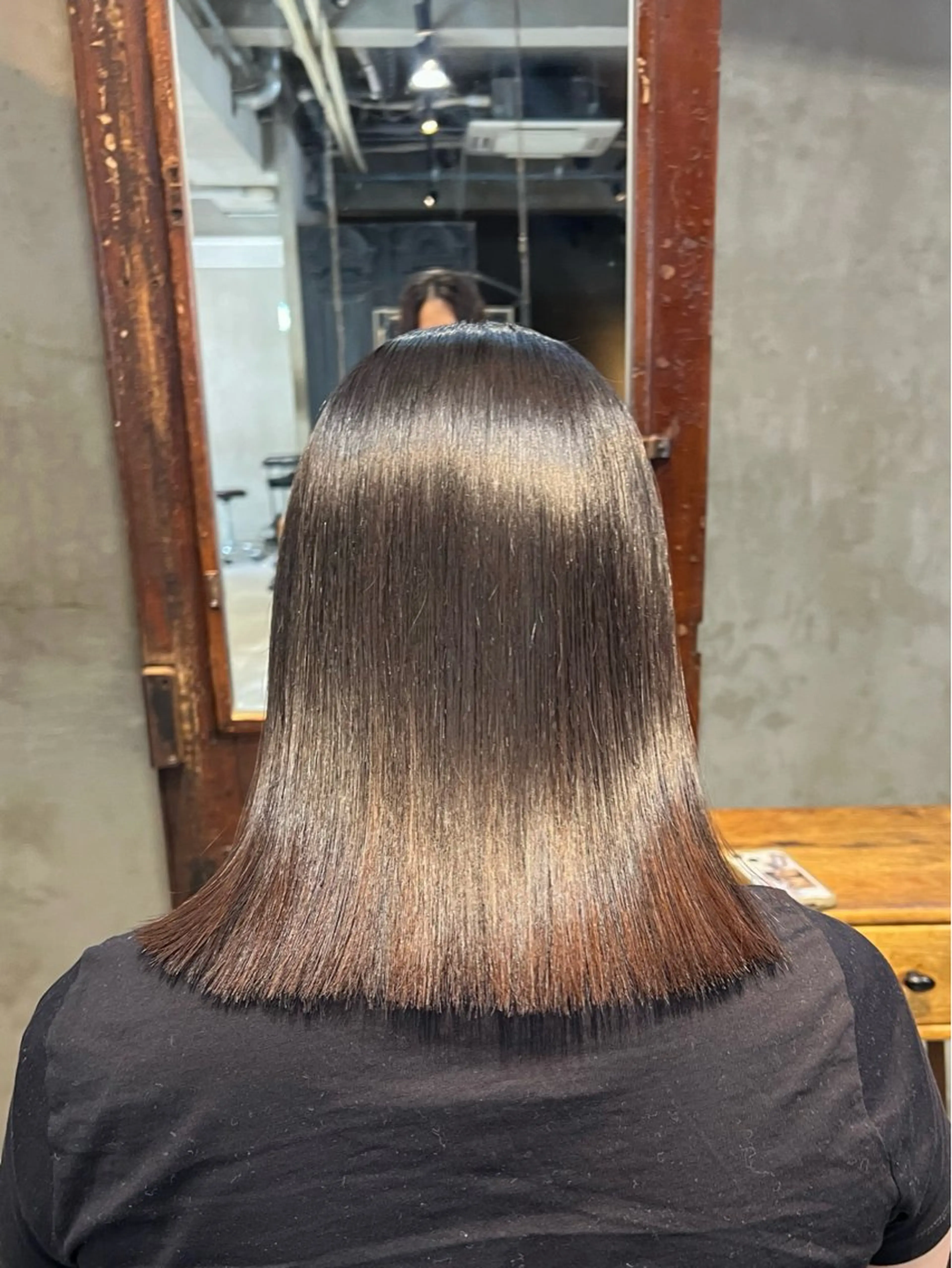 ミディアム ヘアアレンジ 縮毛矯正 カット 縮毛矯正 トリートメント グレージュ/艶髪矯正 🪐takushiのヘアスタイル