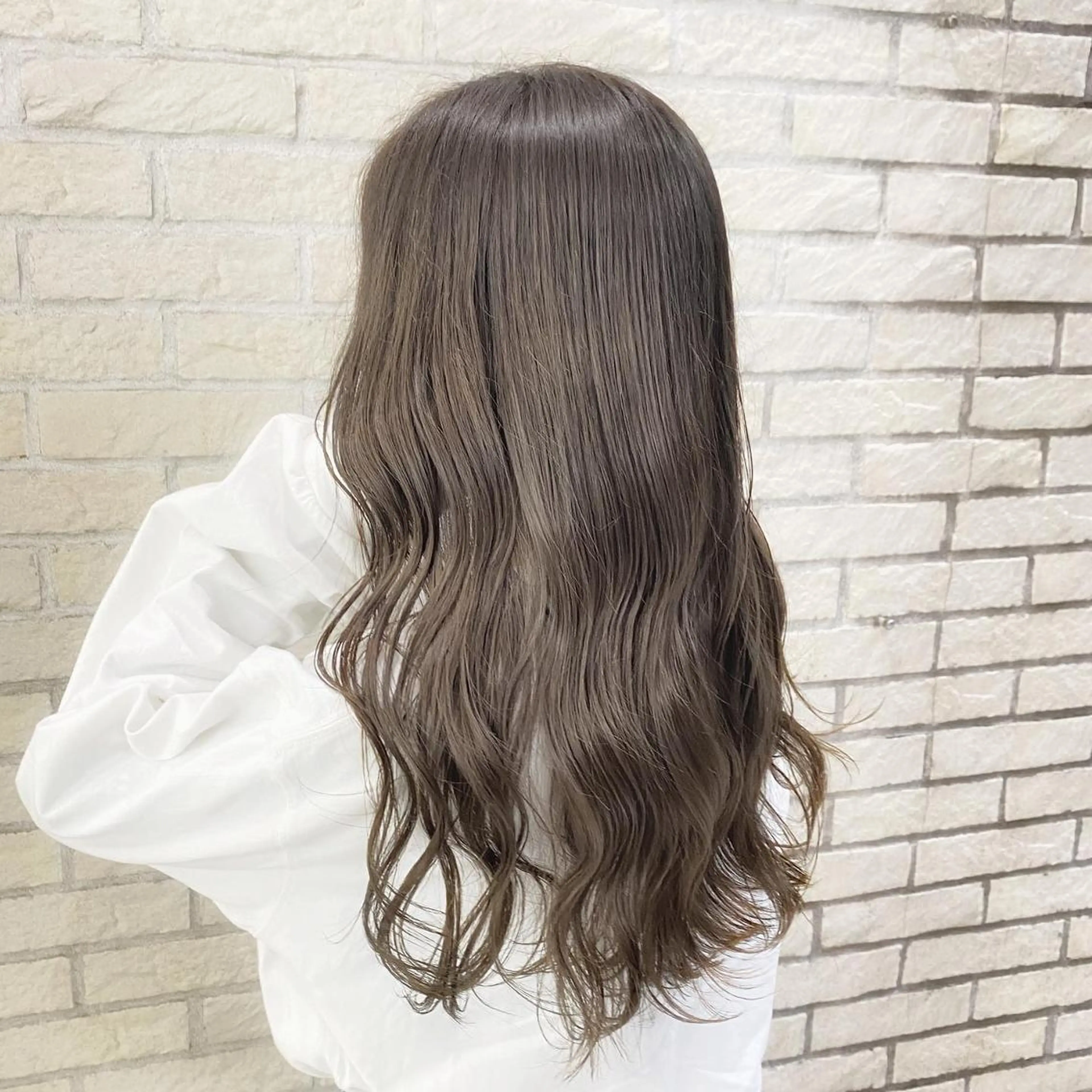 カラー ベージュカラー ブリーチ ブラウンカラー ショコラグレージュ ココアブラウン カット ヘアカラー 艶髪レイヤー屋さん 大澤竜馬のヘアスタイル