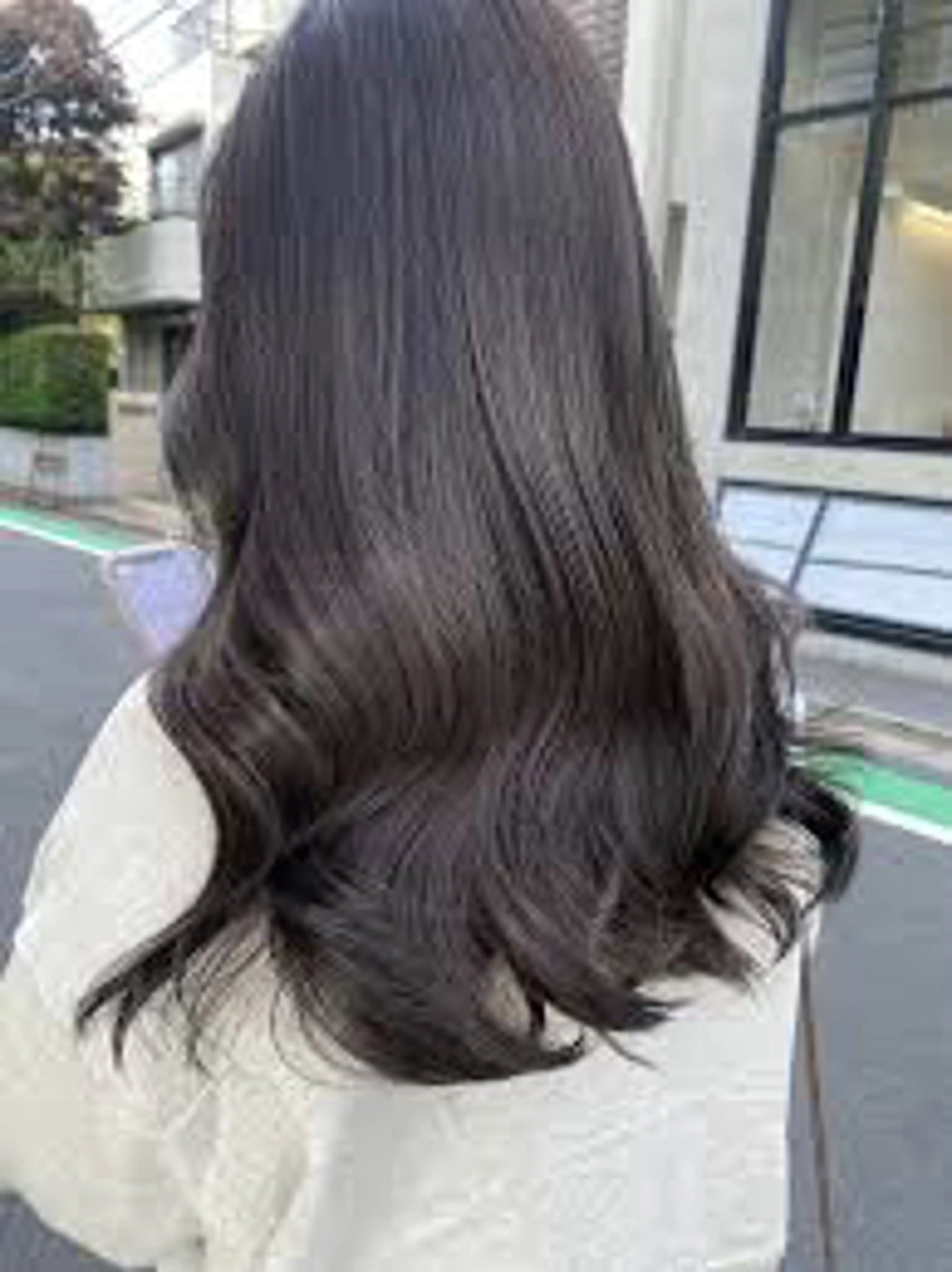 ロング カラー グレージュ MUSASHI ブリーチカラー◎のヘアスタイル