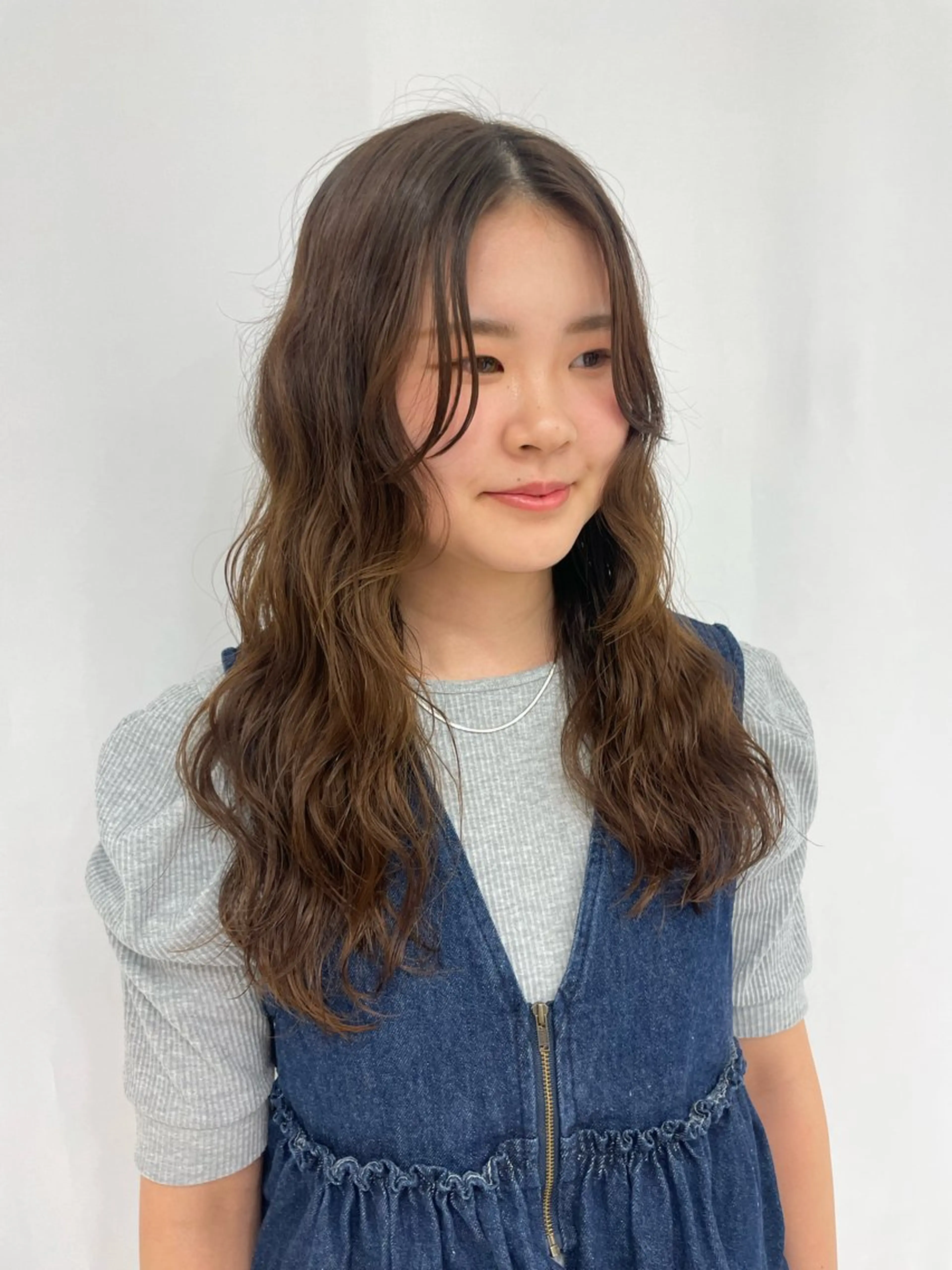 ロング chihiro / レイヤーカットモデルのヘアスタイル