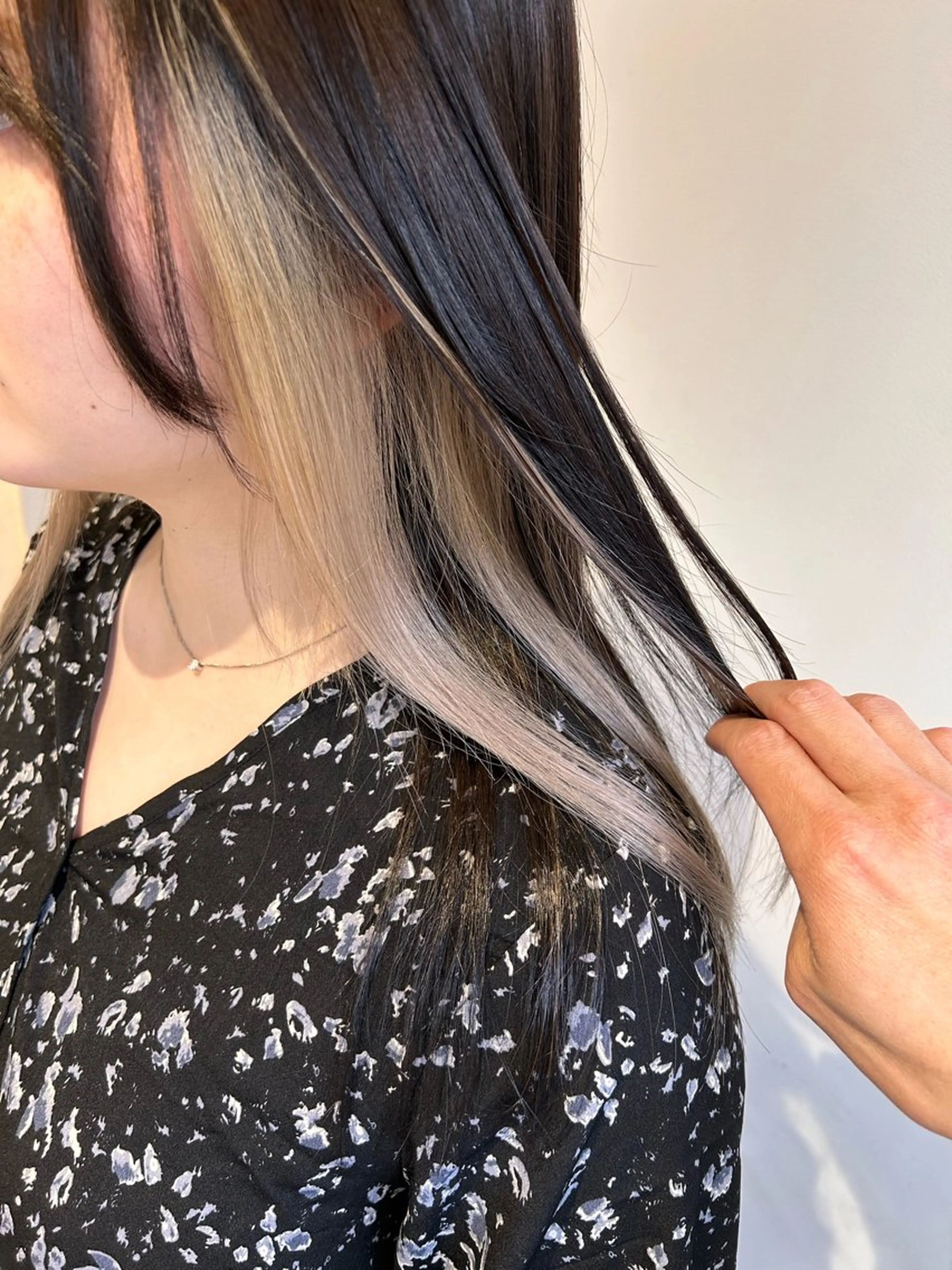 カラー イヤリングカラー カット ヘアカラー 山田 守のヘアスタイル