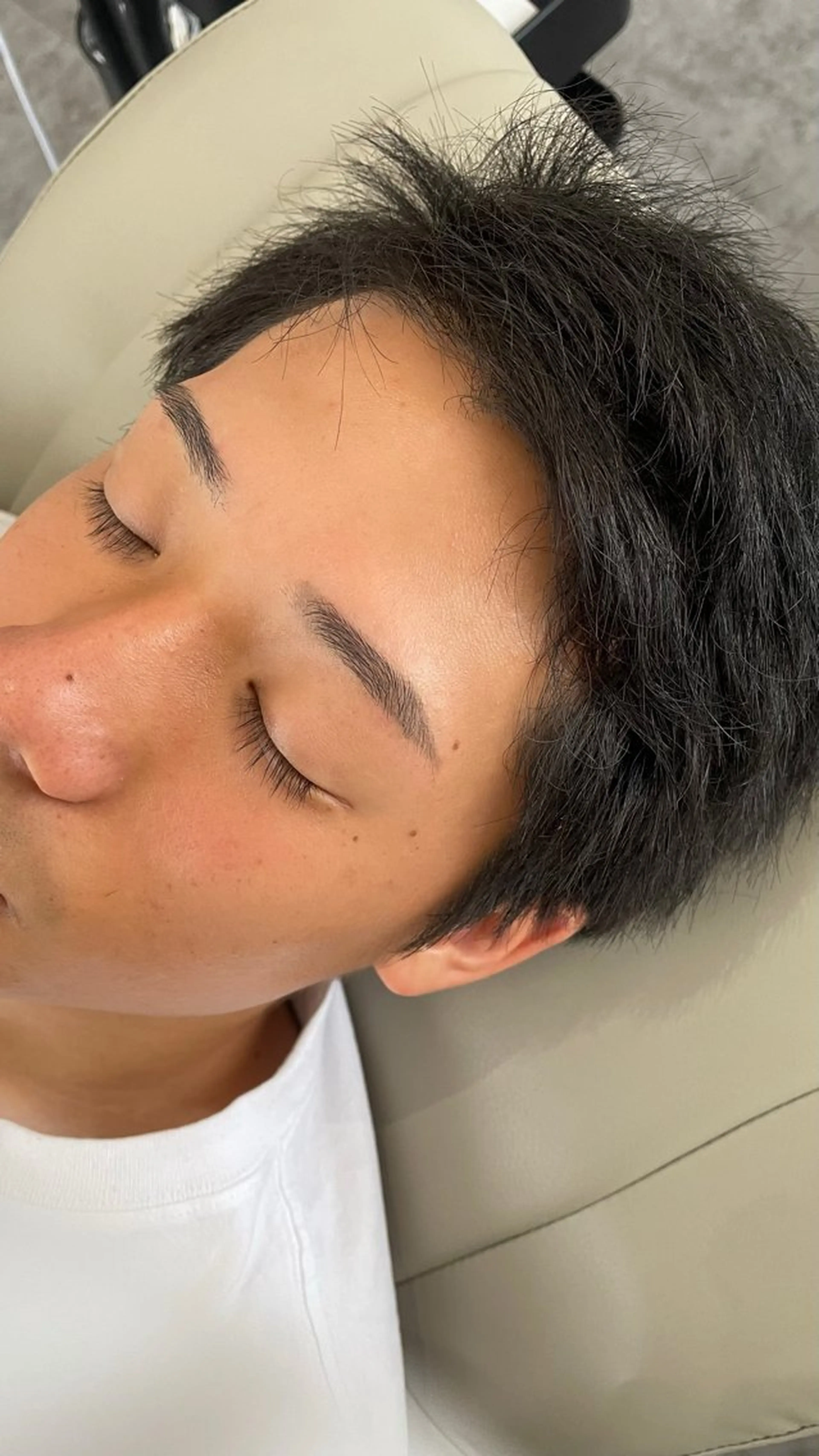メンズ アイブロウ ワックス脱毛 眉カット その他(アイブロウ) 脱毛サロンとぅるん所属・脱毛サロンとぅるん 日野川角の眉毛・アイブロウイメージ