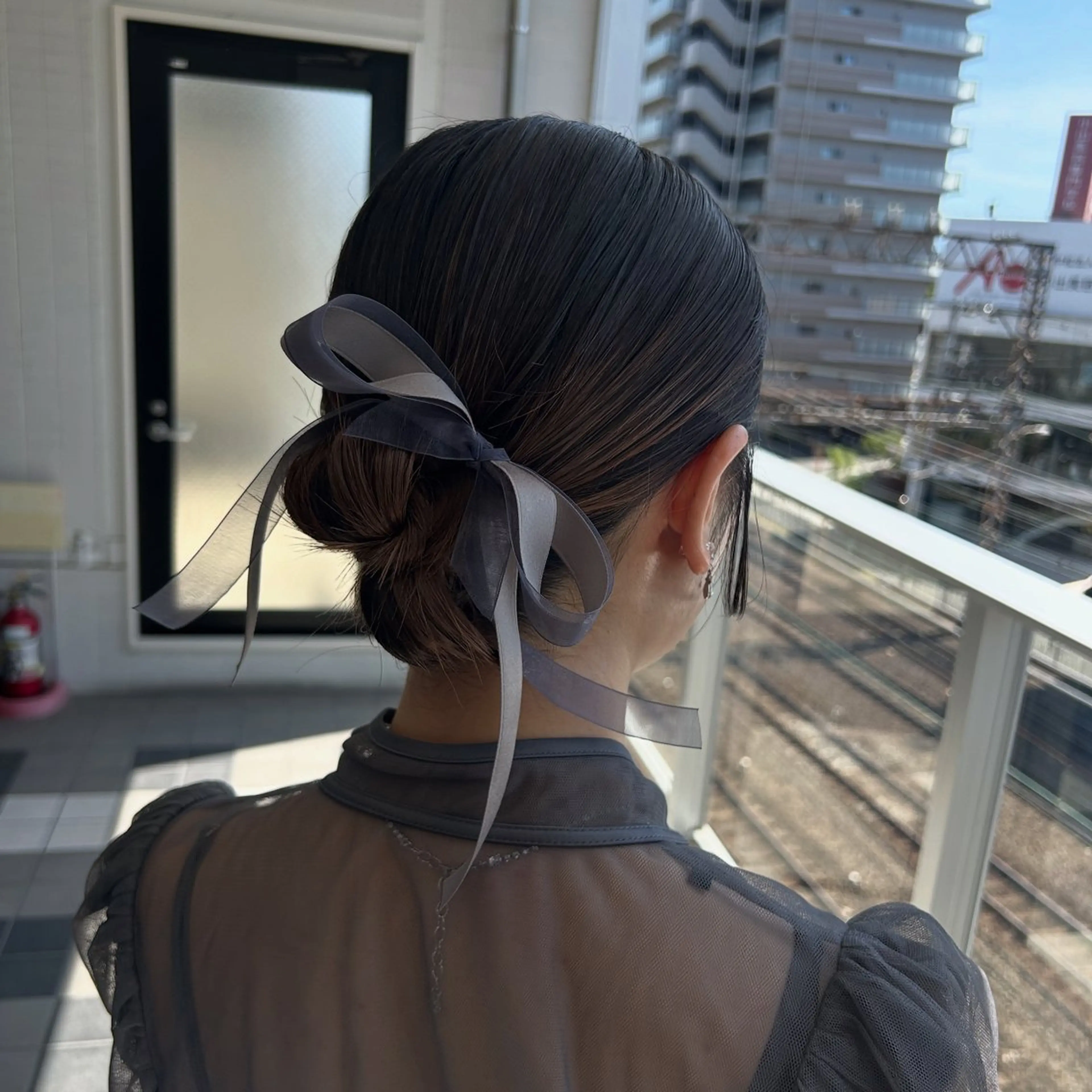 ミディアム ヘアセット AVANCE.なかもず所属・砂野 真璃奈のヘアスタイル