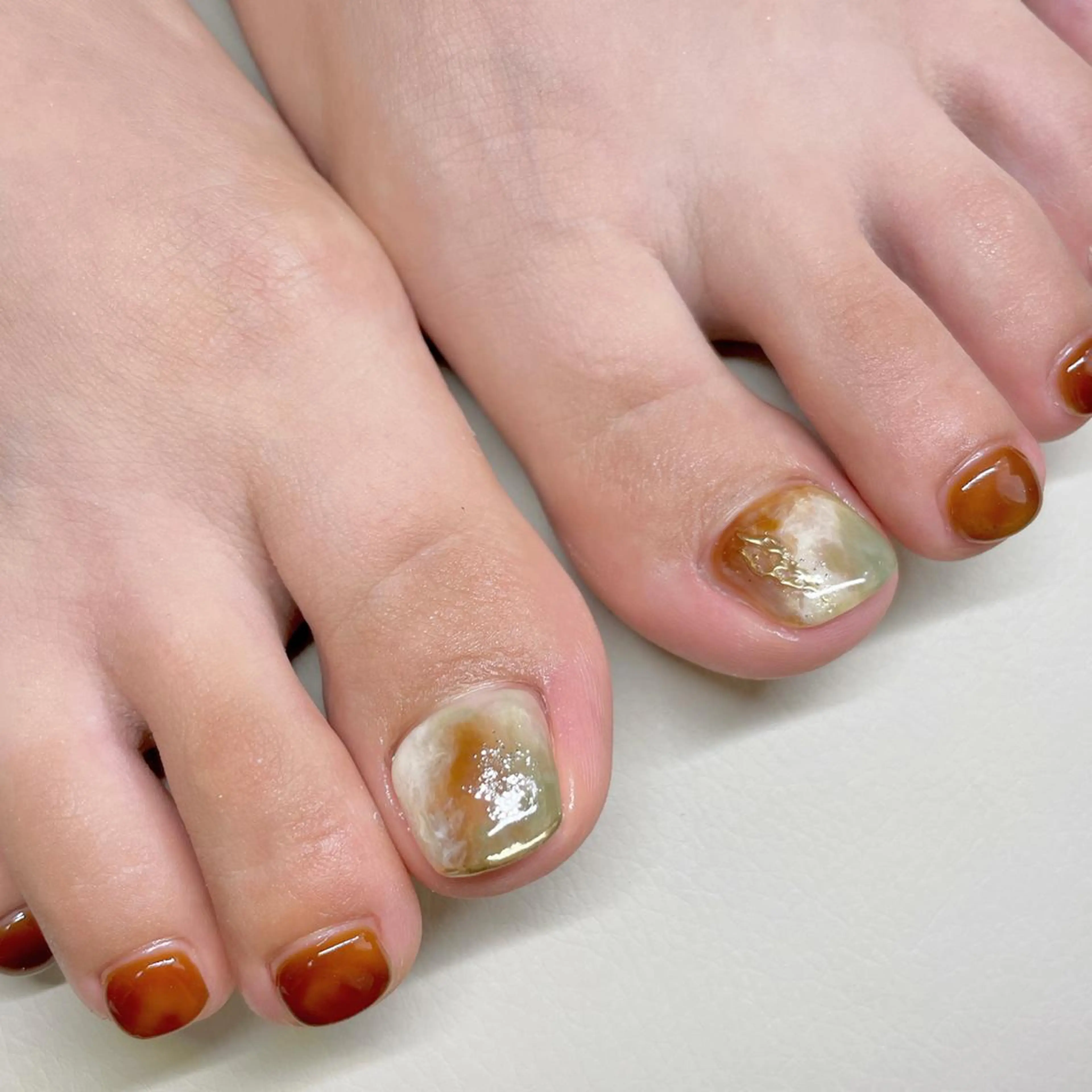 ネイル フットネイル 持ち込み ニュアンスネイル Nail Blue512所属・Nailist MINORIのネイルデザイン