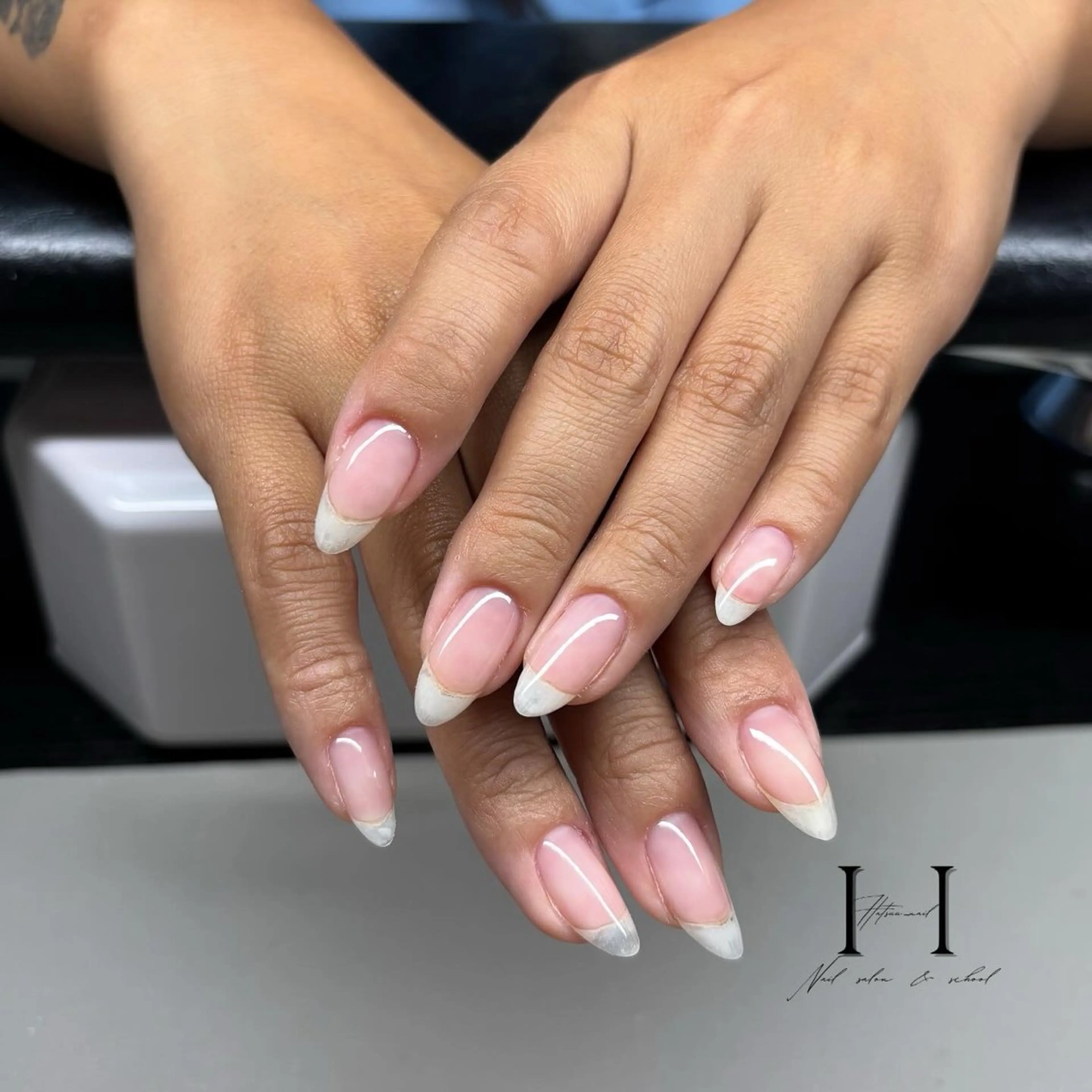 クリアジェルネイル💅（オフ有りOK、甘皮除去、クリアジェル）の写真