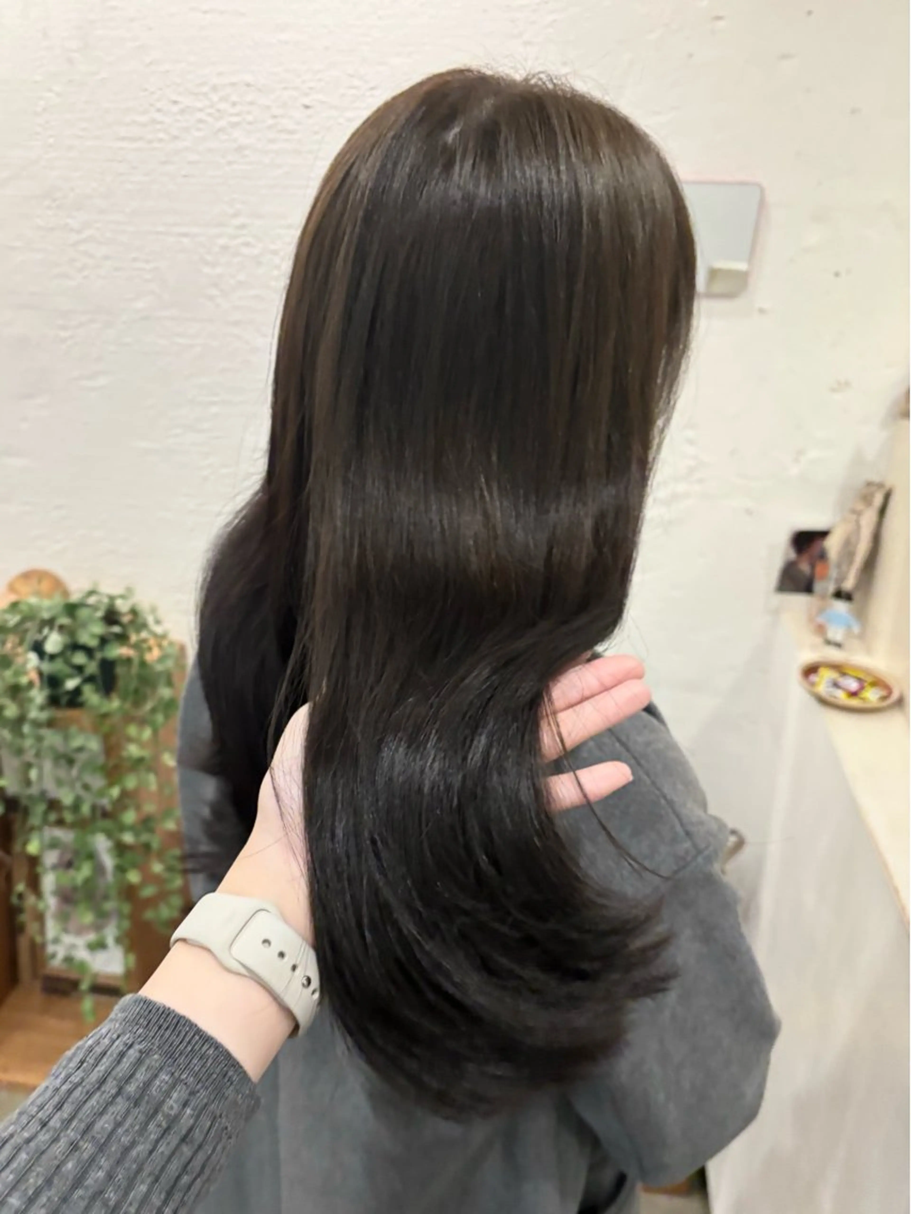 カラー ブリーチ シルバー ヘアカラー トリートメント ヘッドスパ Liike所属・🎀透明感カラー🎀 Yurinoのヘアスタイル