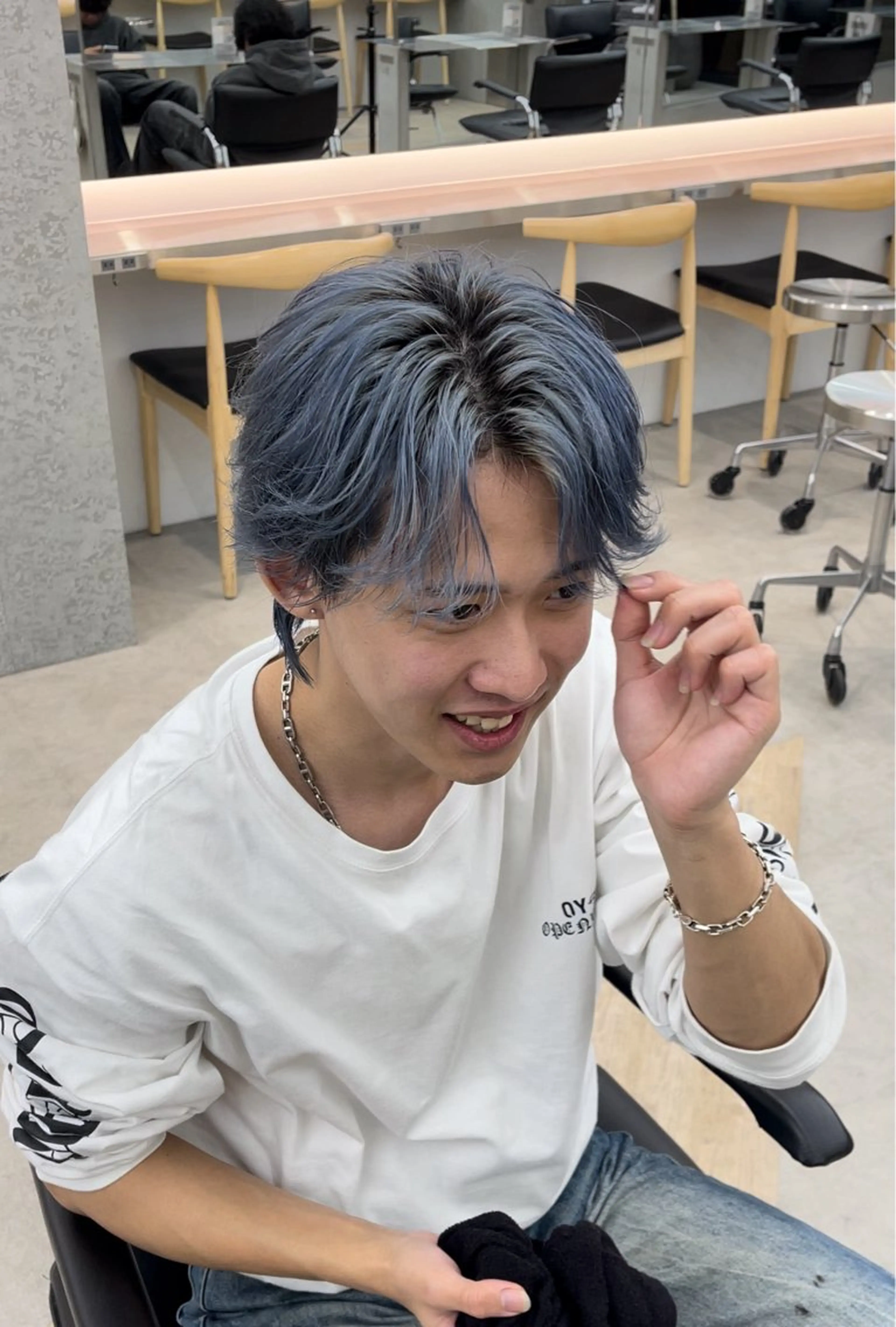 ショート カラー パーマ メンズ キッズ メンズハイトーン ハイトーンカラー メンズパーマ｜波 巻き｜栄💗haruのヘアスタイル