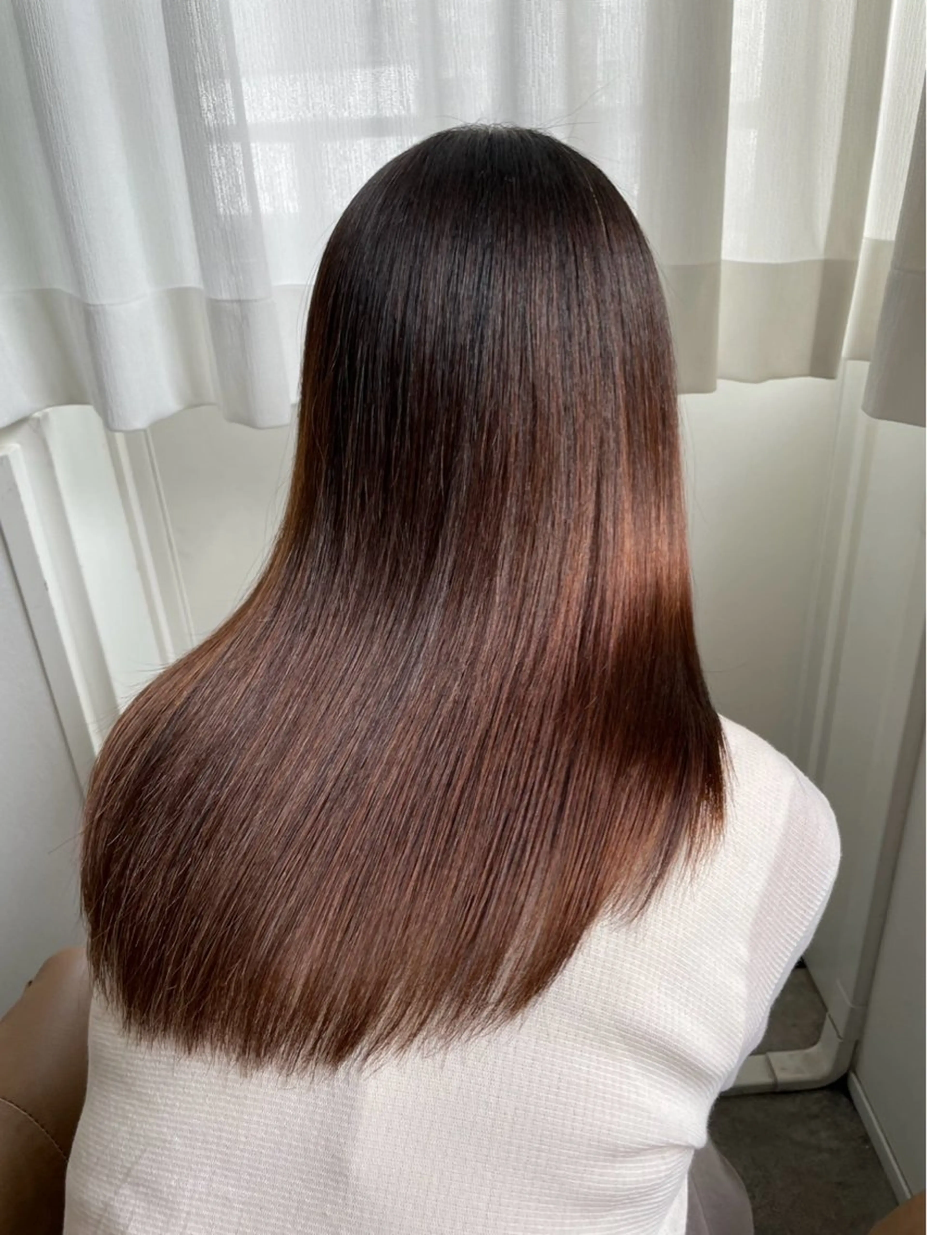 ロング ヘアカラー i’ll 夏希のヘアスタイル