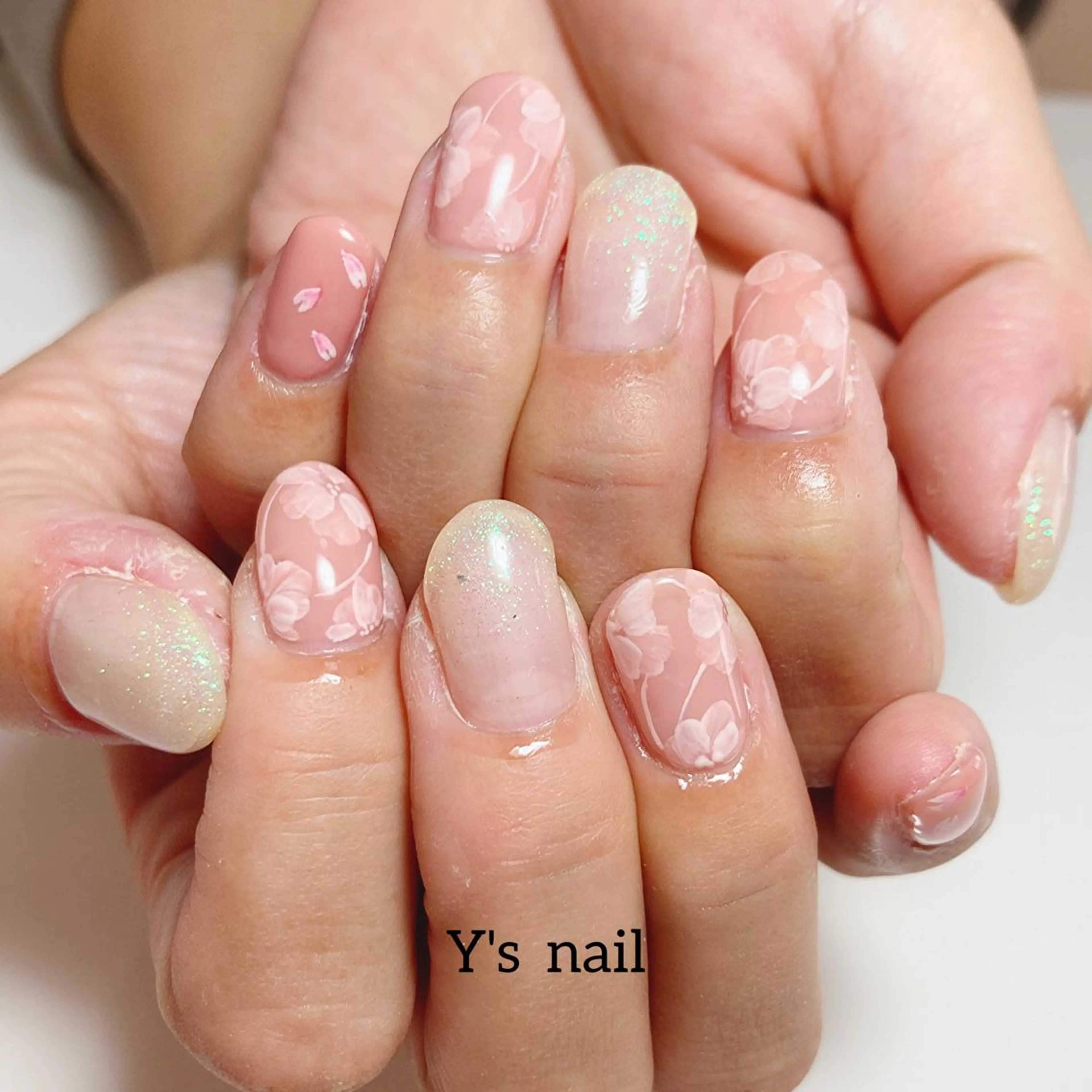 ネイル 手書きが得意🖌️ Y’s  nailのネイルデザイン