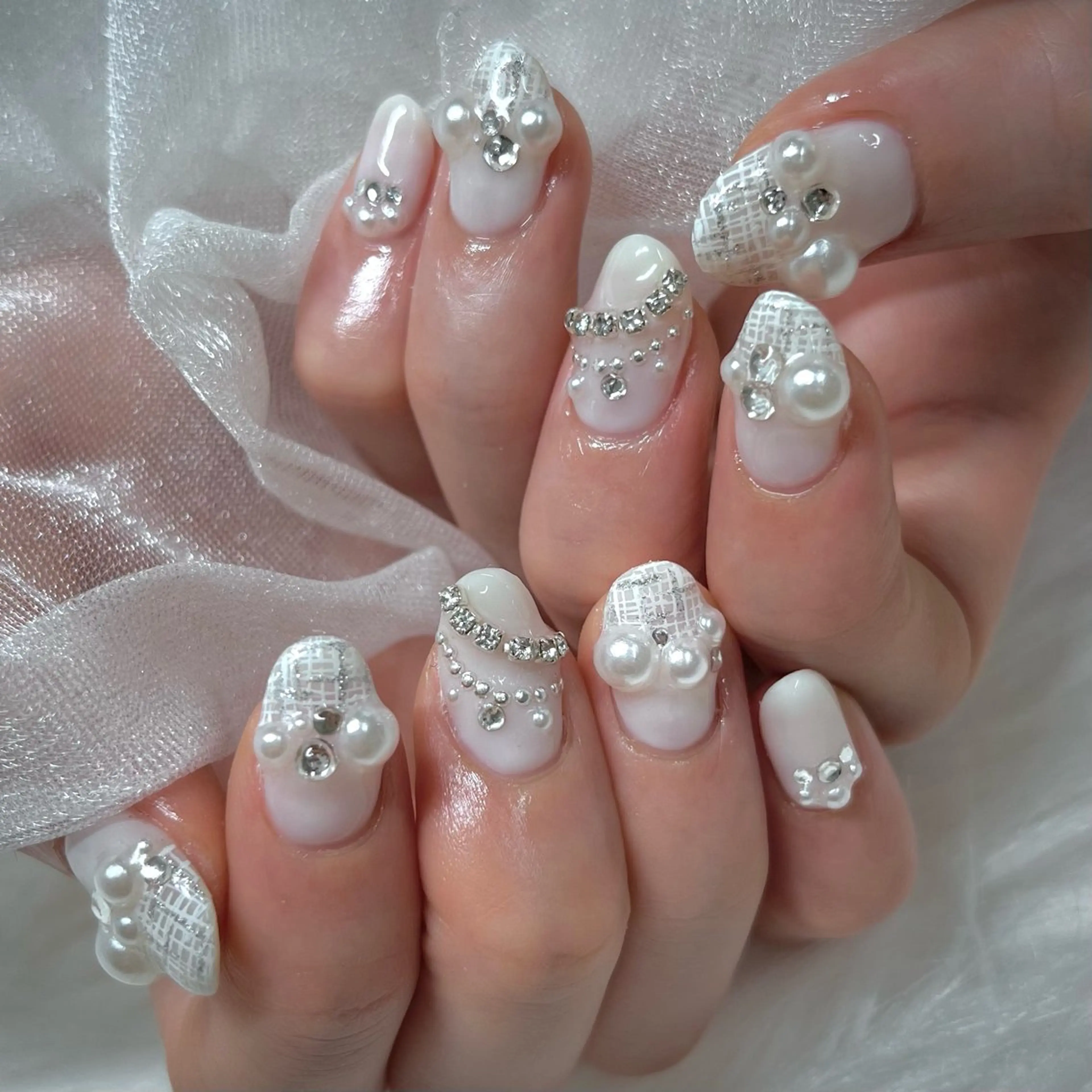 ネイル キラキラネイル ツイードネイル ハンドネイル iDoll Nail所属・Nailist Mihoのネイルデザイン