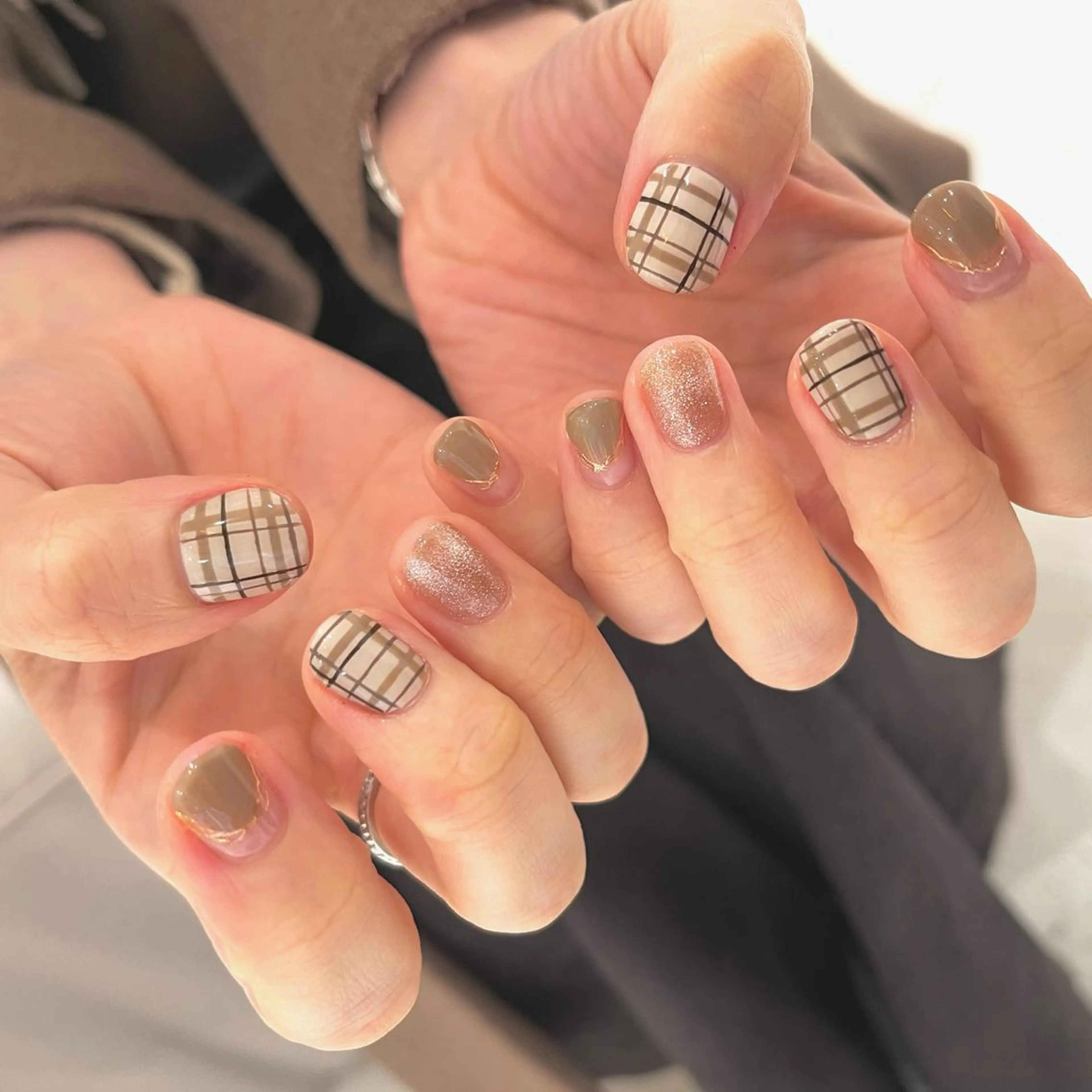 ネイル ハンドネイル ハンドケア esby Loely MIZUKIのネイルデザイン