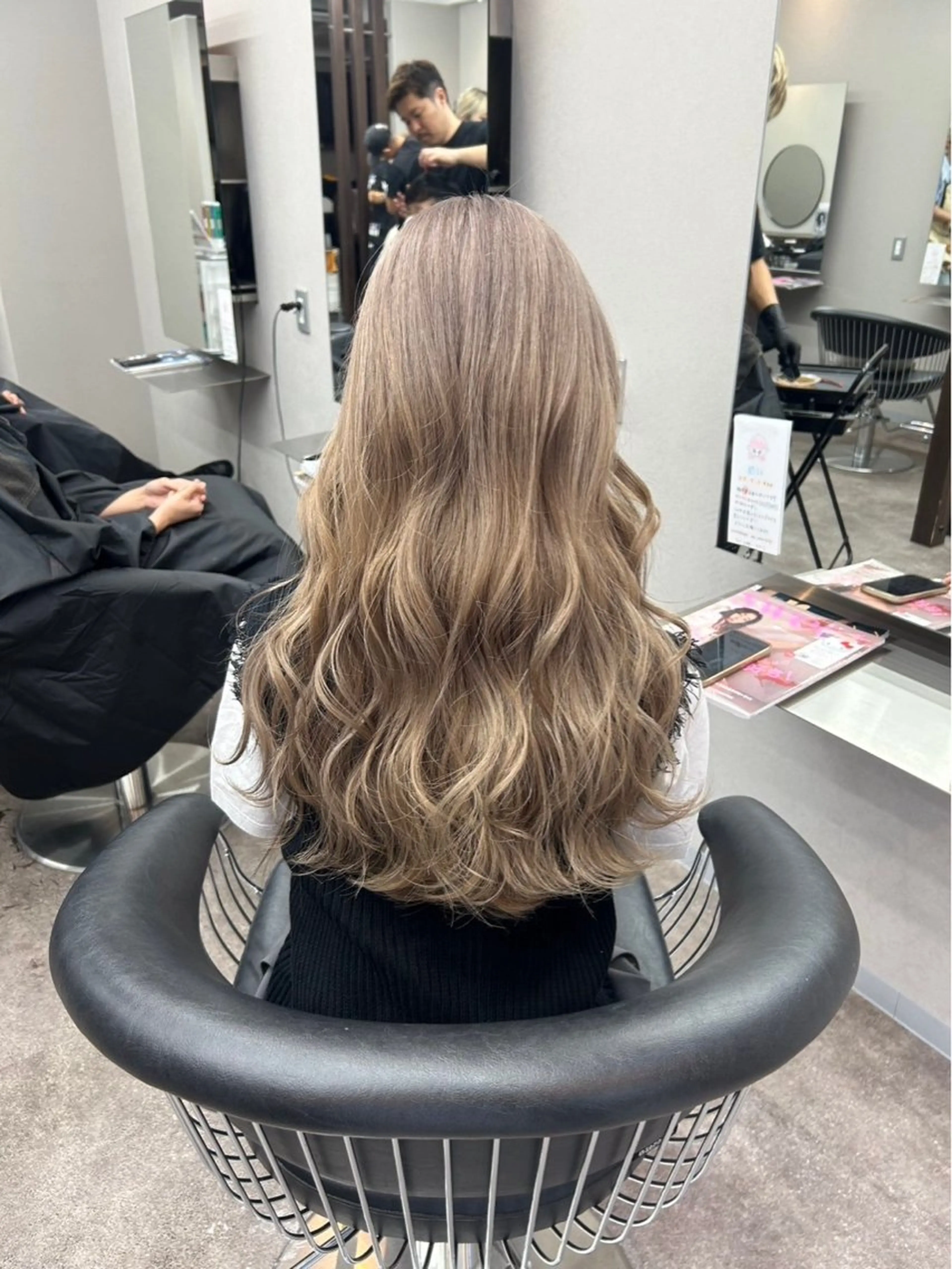ロング カラー 透明感カラー モッズヘア越谷西口店所属・市森 心寧のヘアスタイル