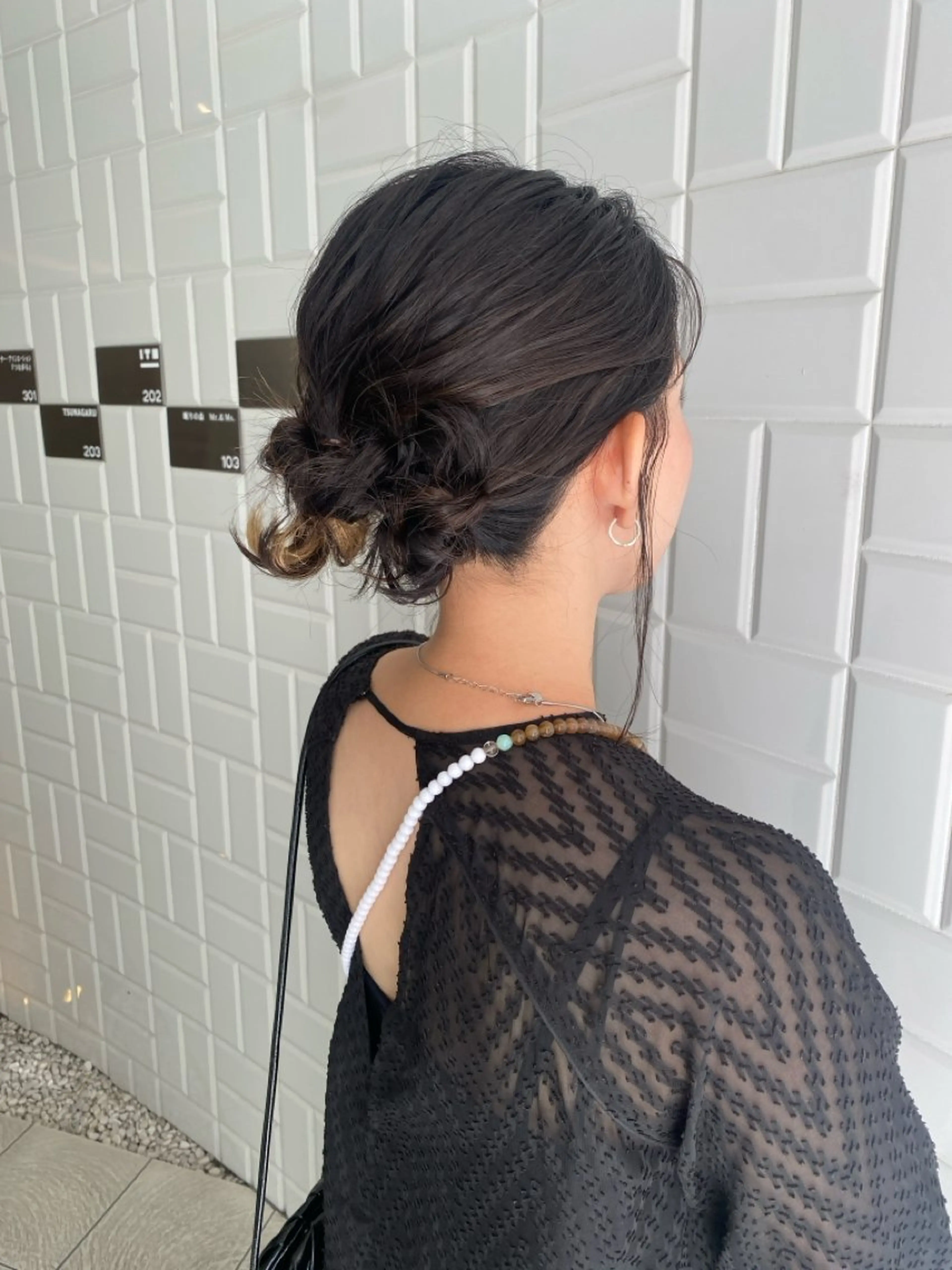 セミロング ヘアセット みやけ ひなのヘアスタイル