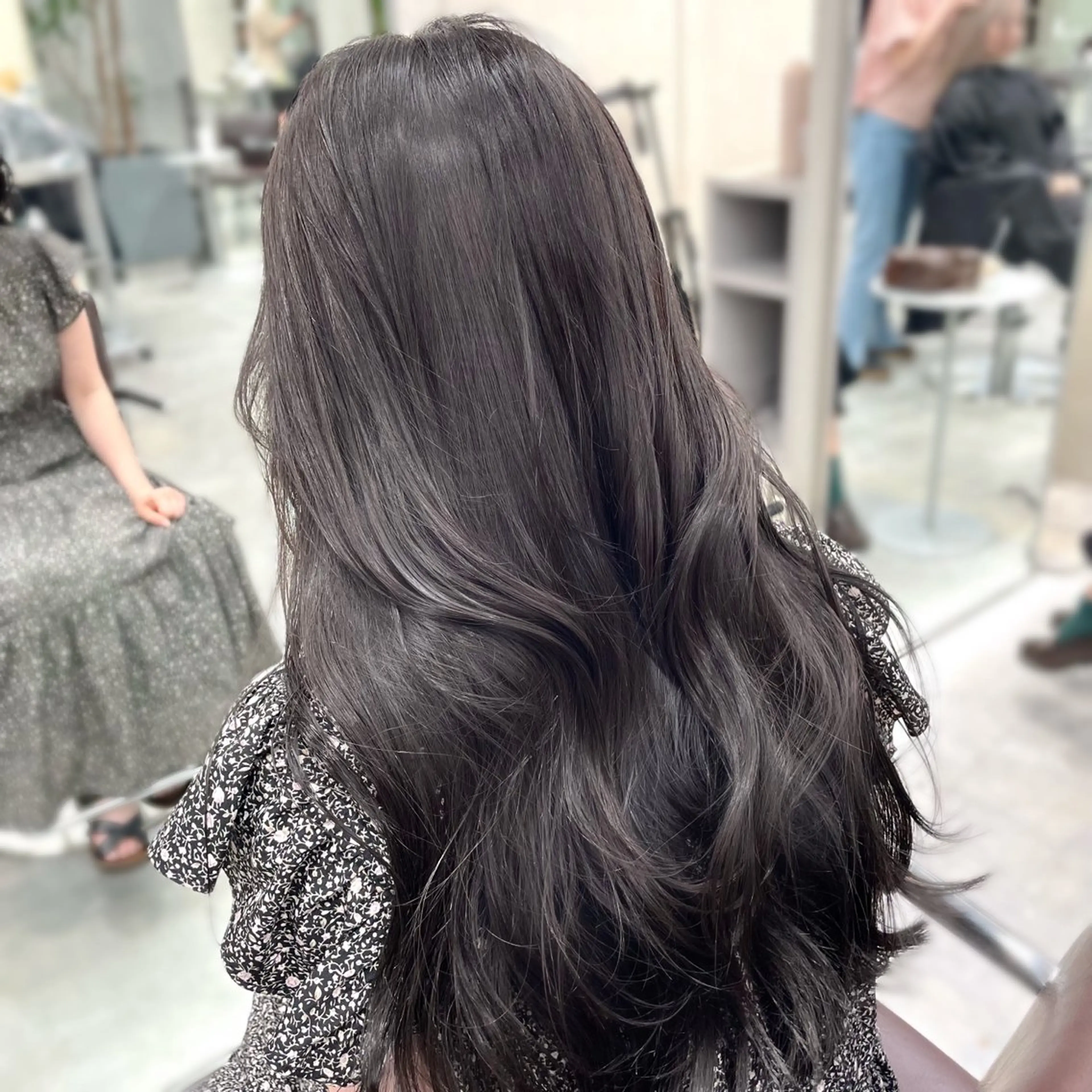 ロング カラー ヘアアレンジ ブリーチ 透明感カラー グレージュ ブリーチなしカラー 韓国風ヘア the path shogo🌻のヘアスタイル