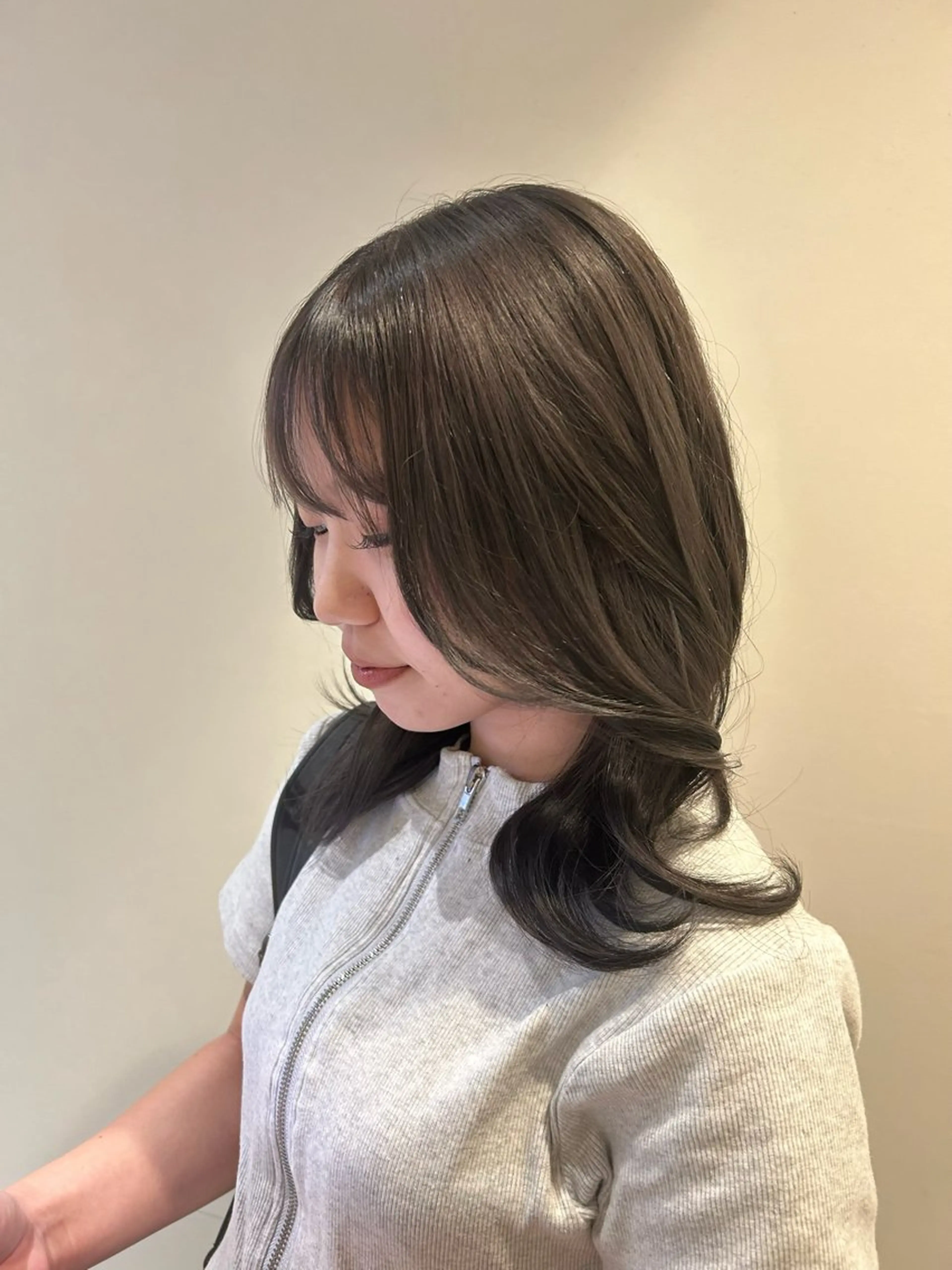 ミディアム ヘアカラー カラー/エクステ 🤍ルナのヘアスタイル