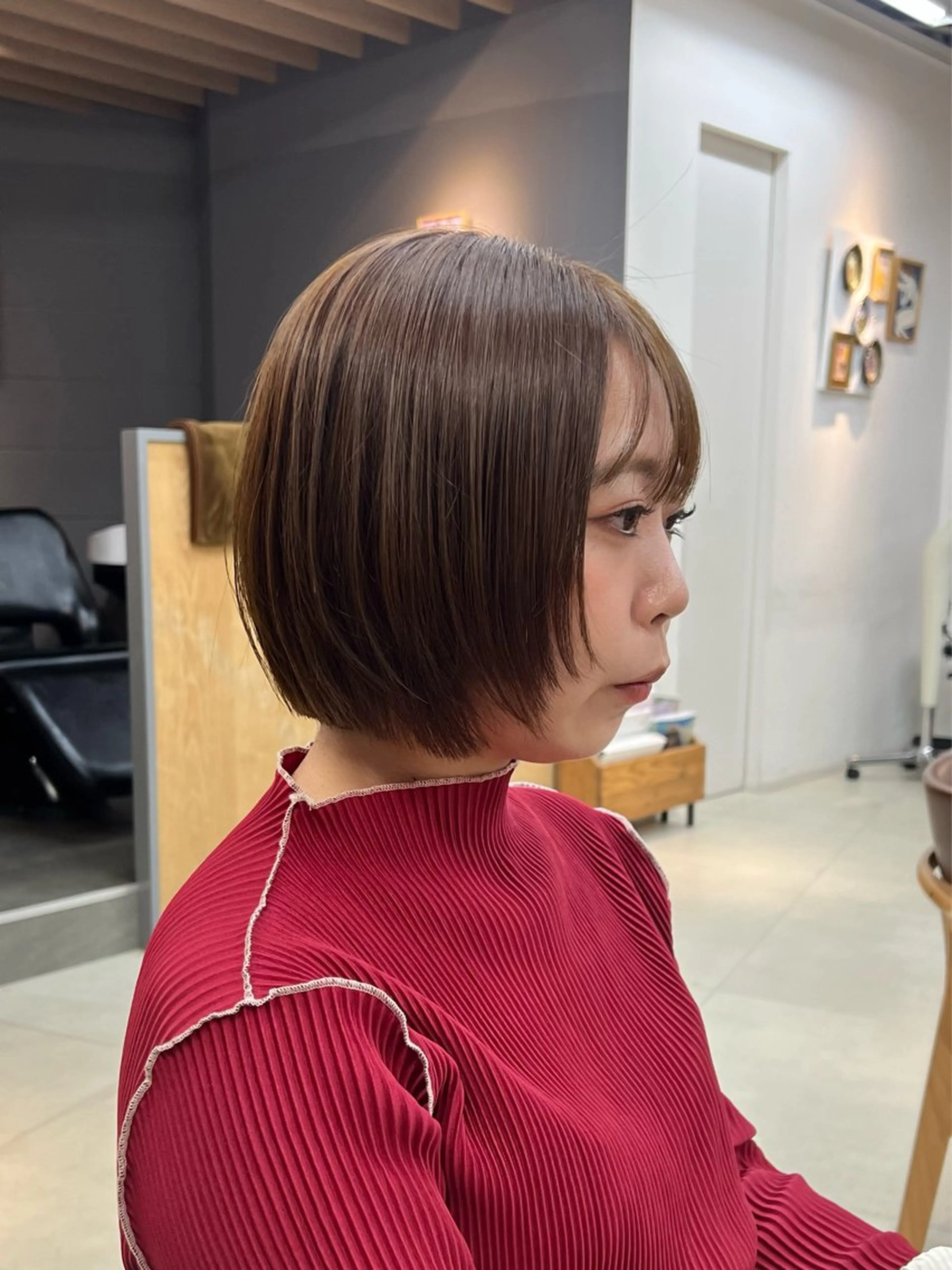 ショート ボブレイヤー ボブ レイヤーカット mee.所属・カットモデル募集中 / ベージュ/あづきのヘアスタイル